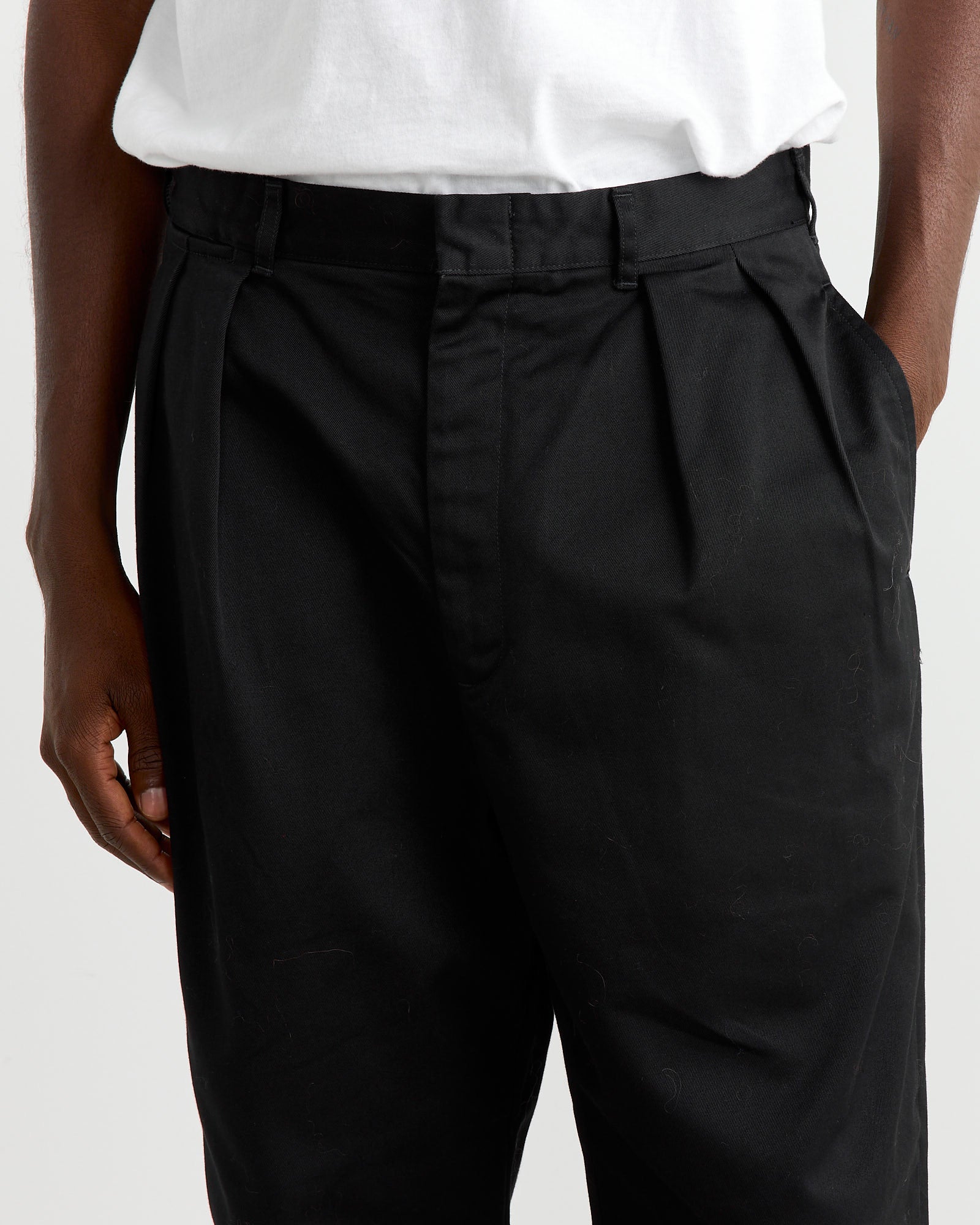 Double Pleat Chino Pant in Black - Image 4