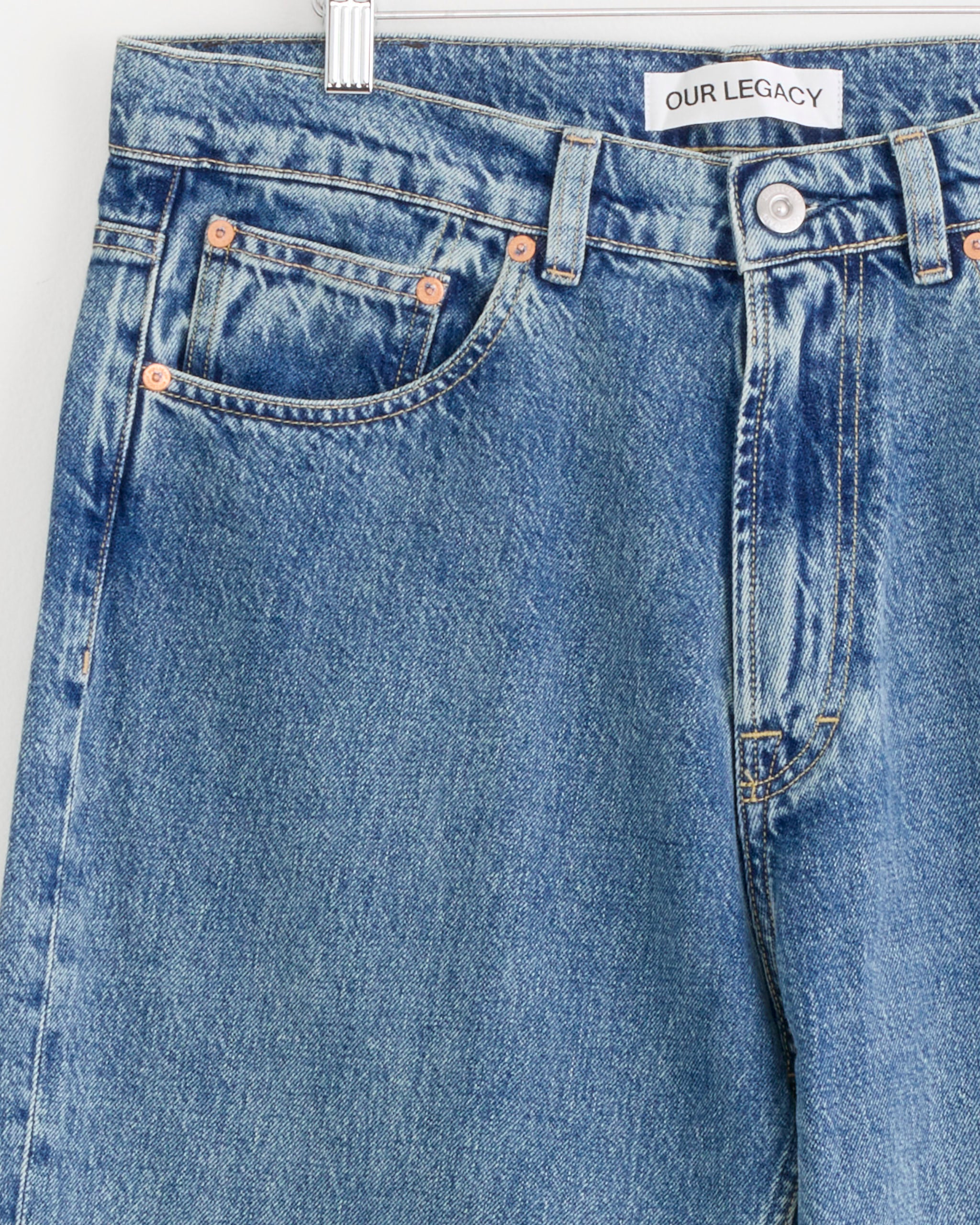 Third Cut Jean in Blue Tech Wash - Image 7