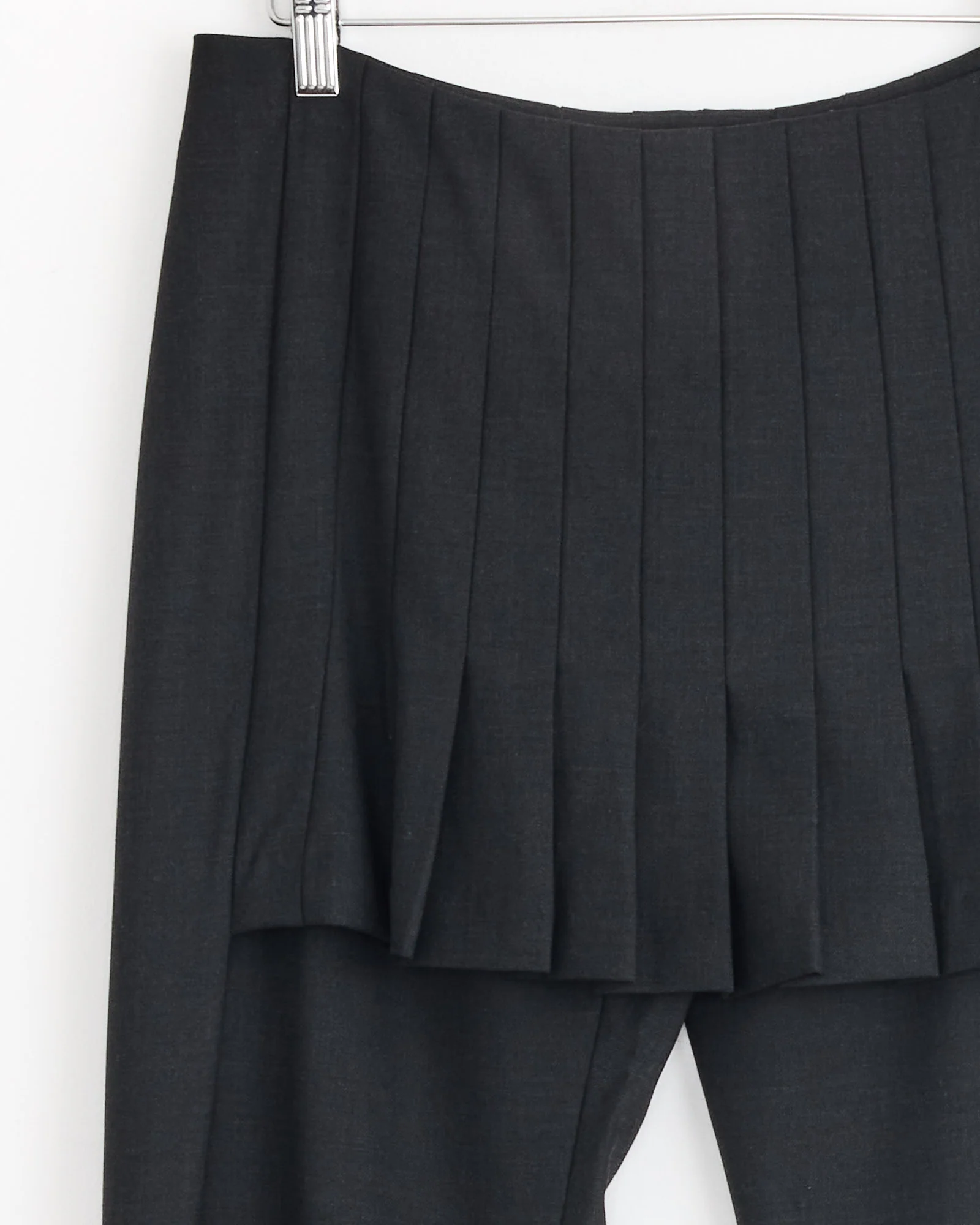 Andrale Pant in Grey - Image 2