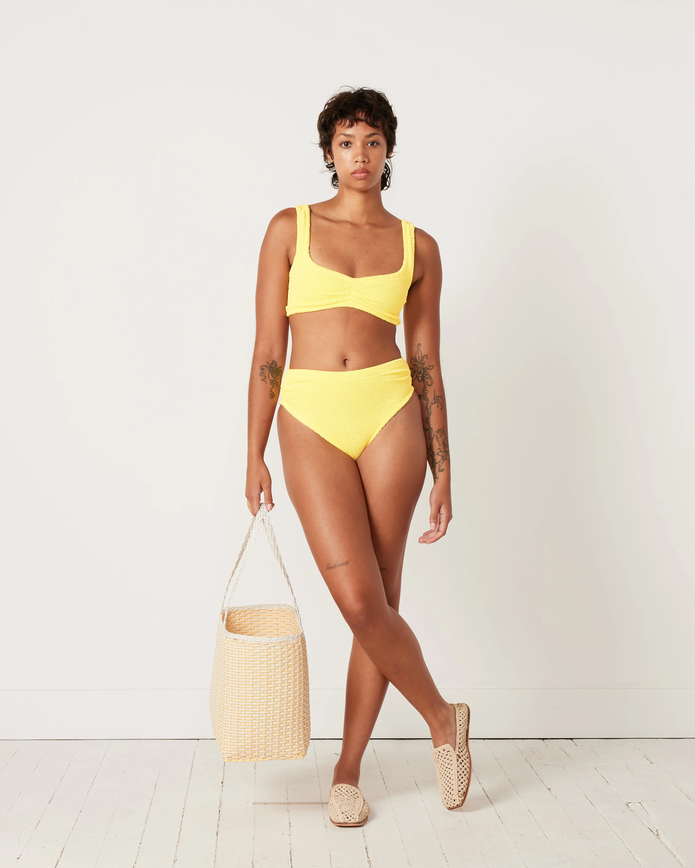 Medium Trama Tote Bag in White + Cream - Image 6