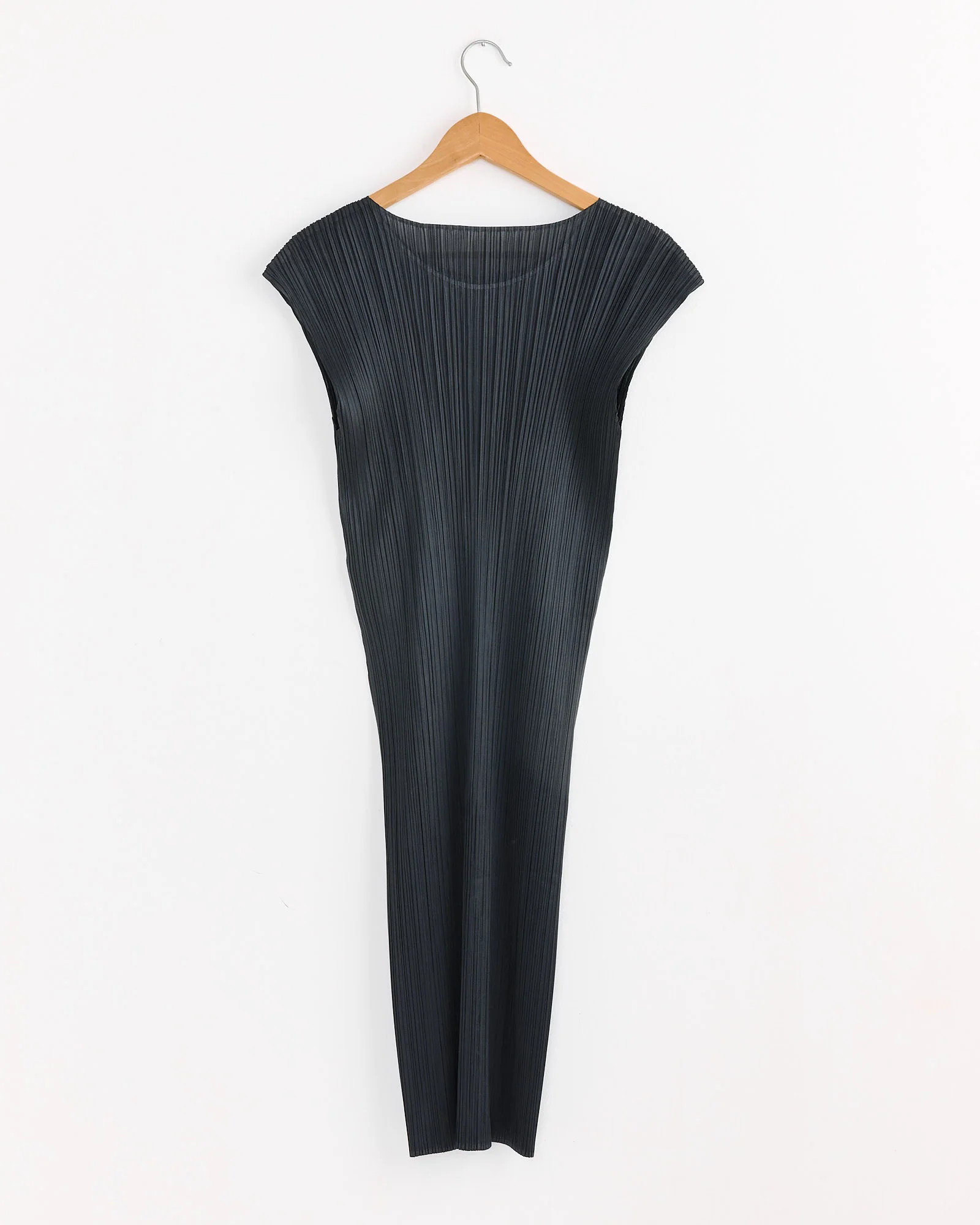 Basics Dress in Black - Image 3