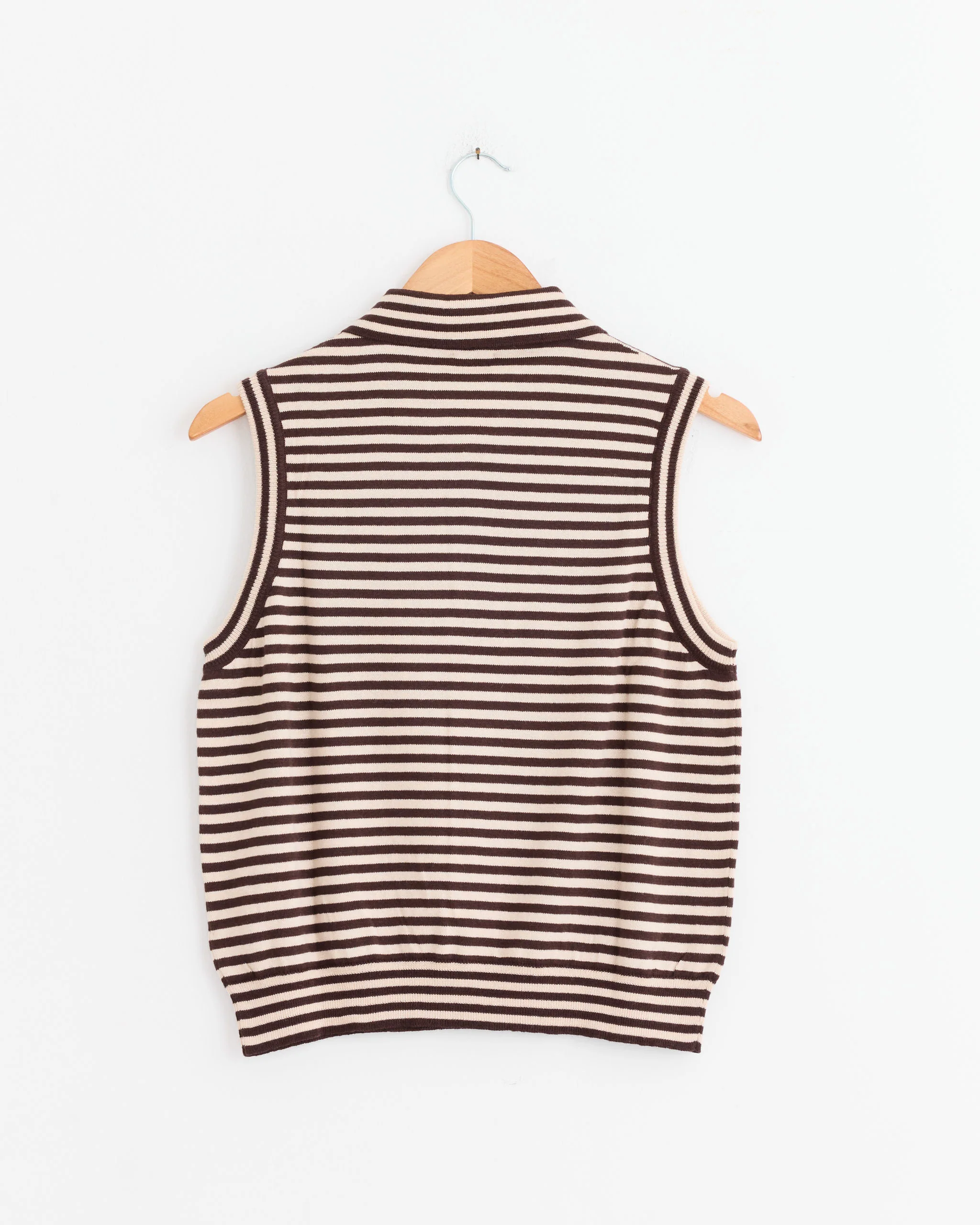 Pola Vest in Sand Brown - Image 3