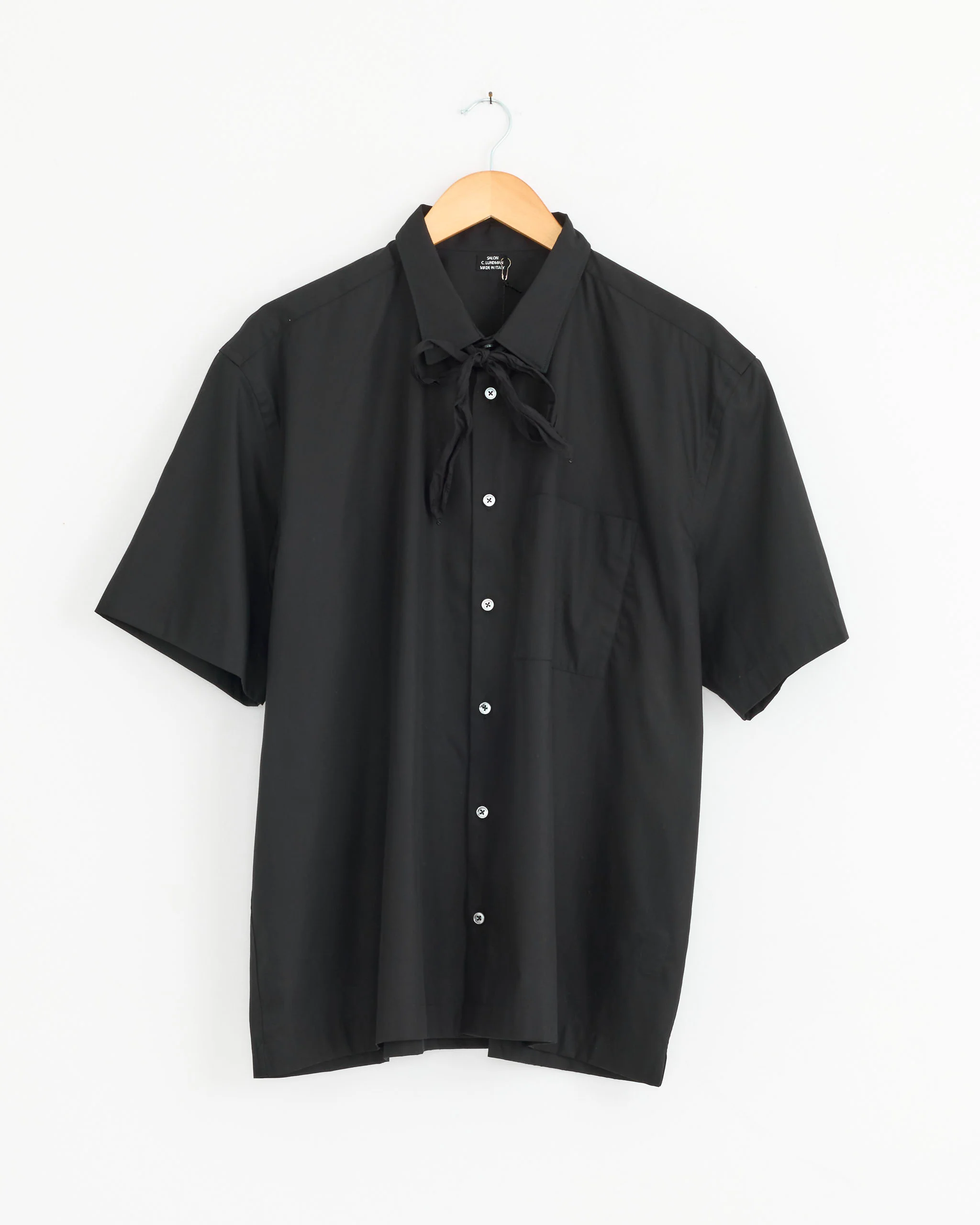 Necklace Shirt in Black