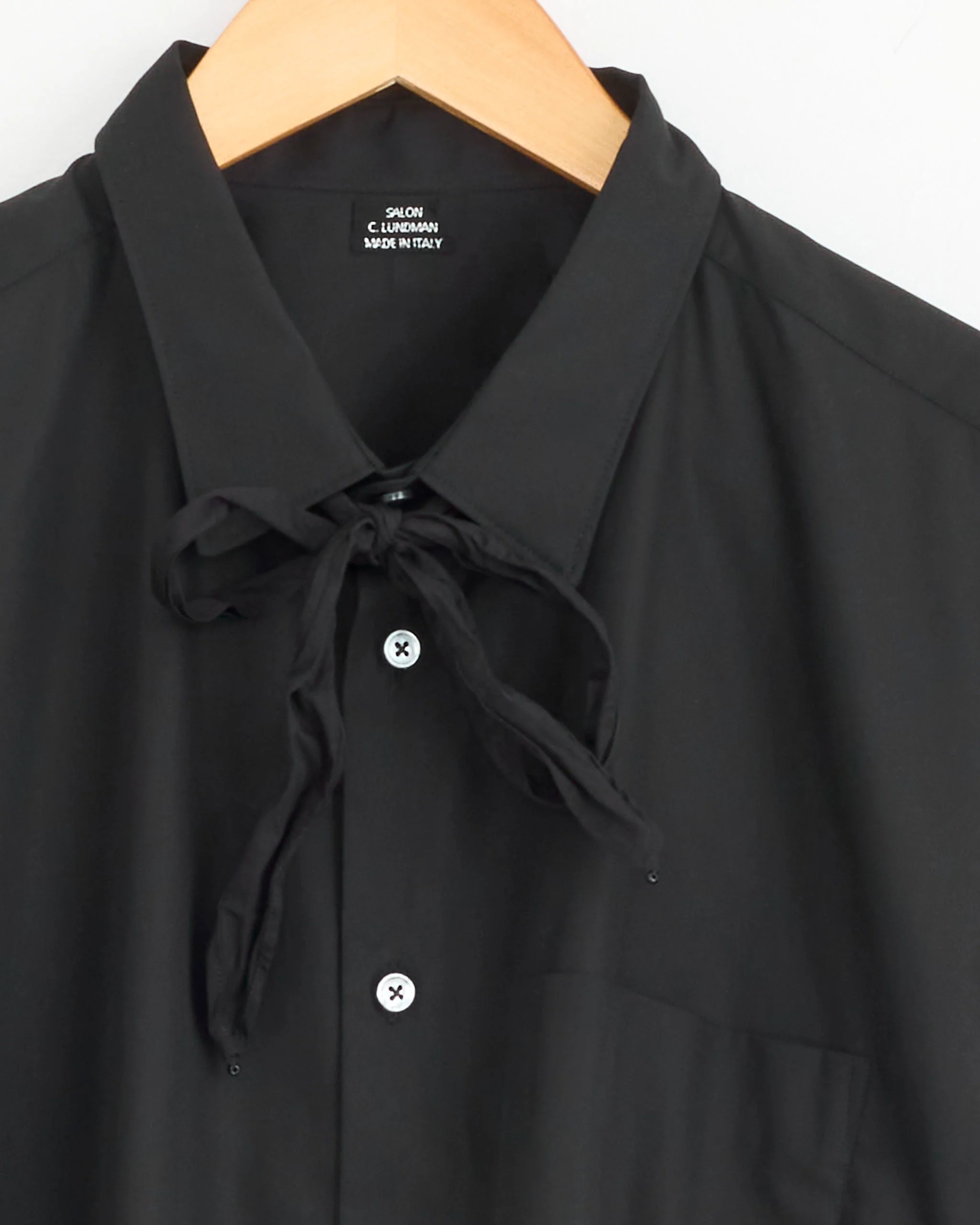 Necklace Shirt in Black - Image 2