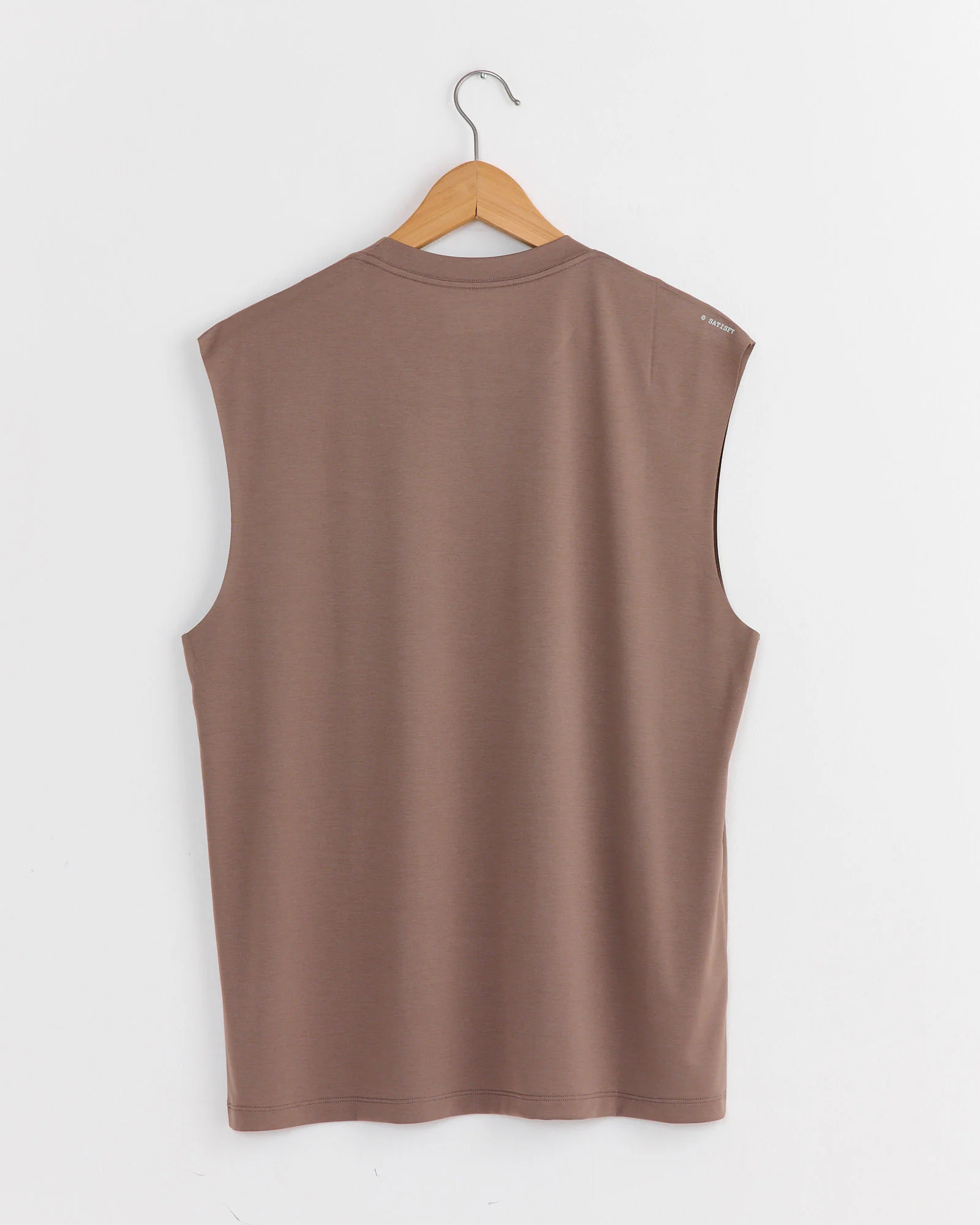 AuraLite Muscle Tee in Falcon - Image 3