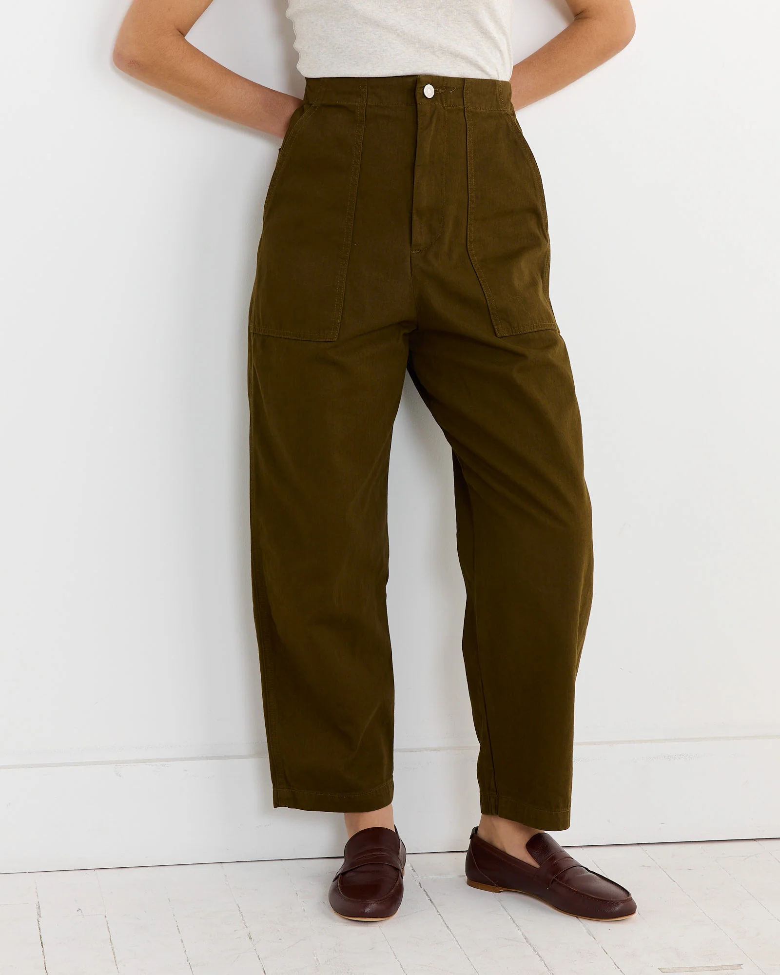 Painter Pant in Dark Olive - Image 3