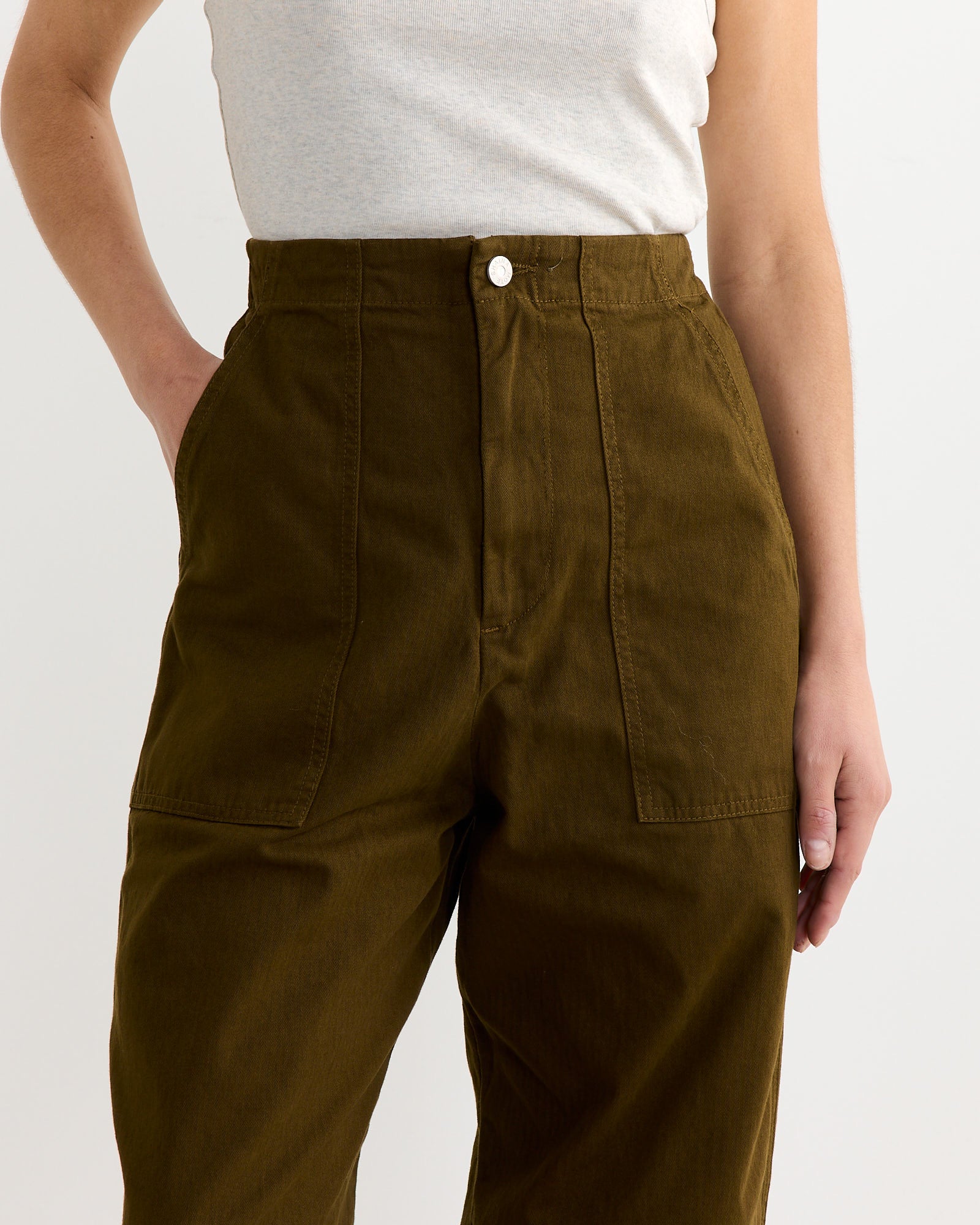 Painter Pant in Dark Olive - Image 4