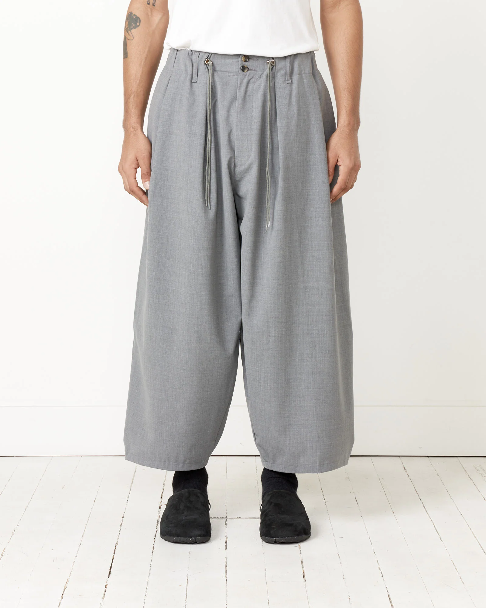 Circular Pant in Grey