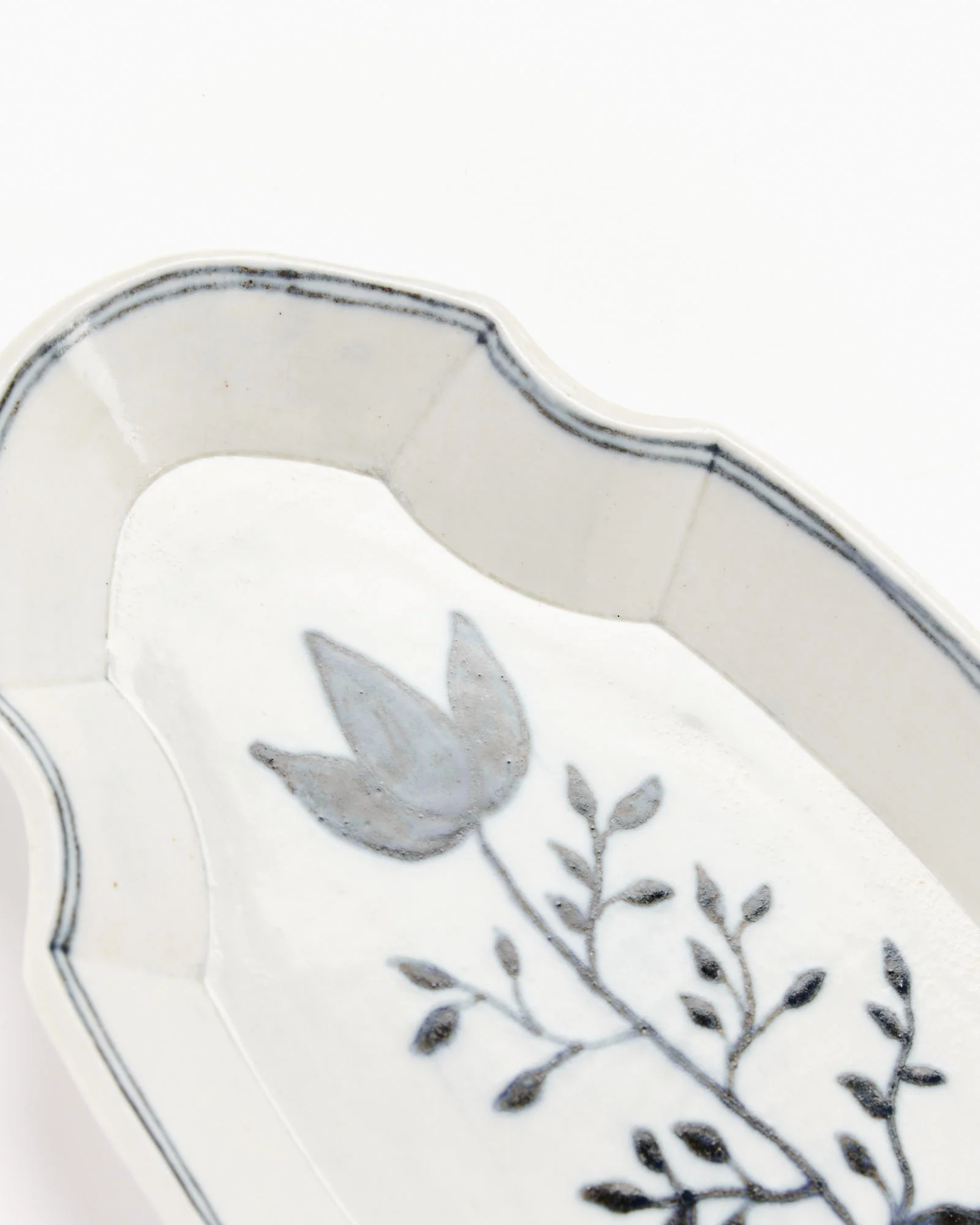 Oval Party Dish in Blue Villa - Image 3