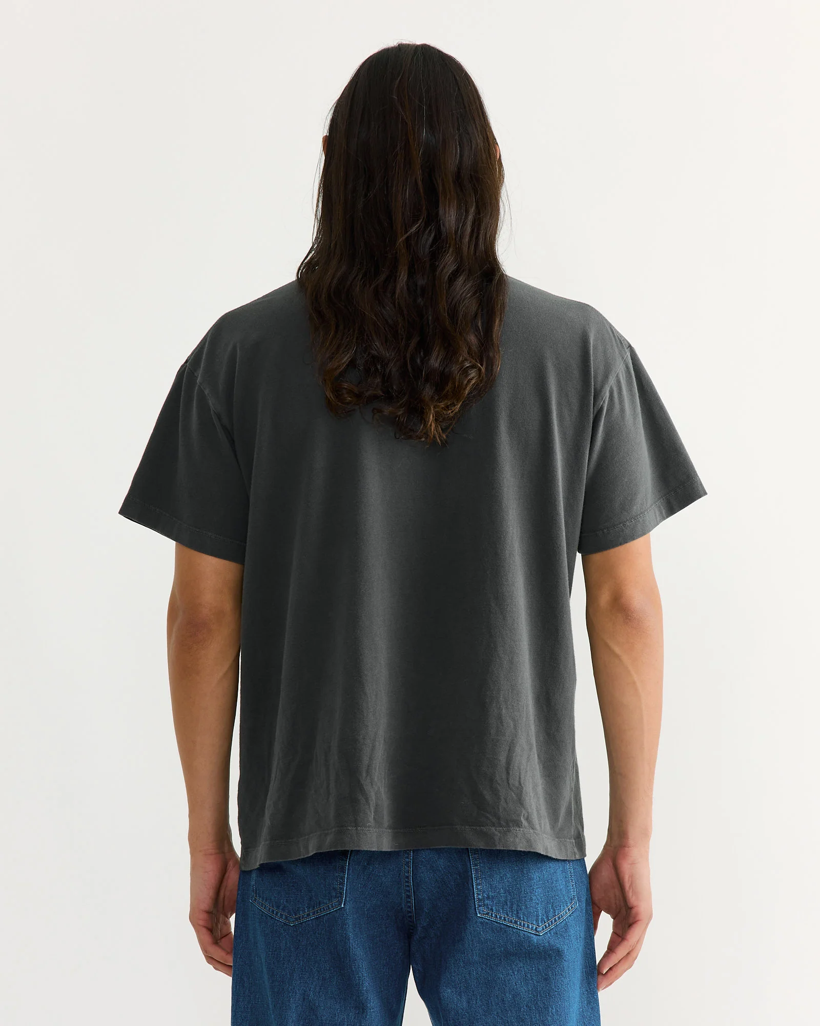 Big Pocket Tee in Washed Grey - Image 2