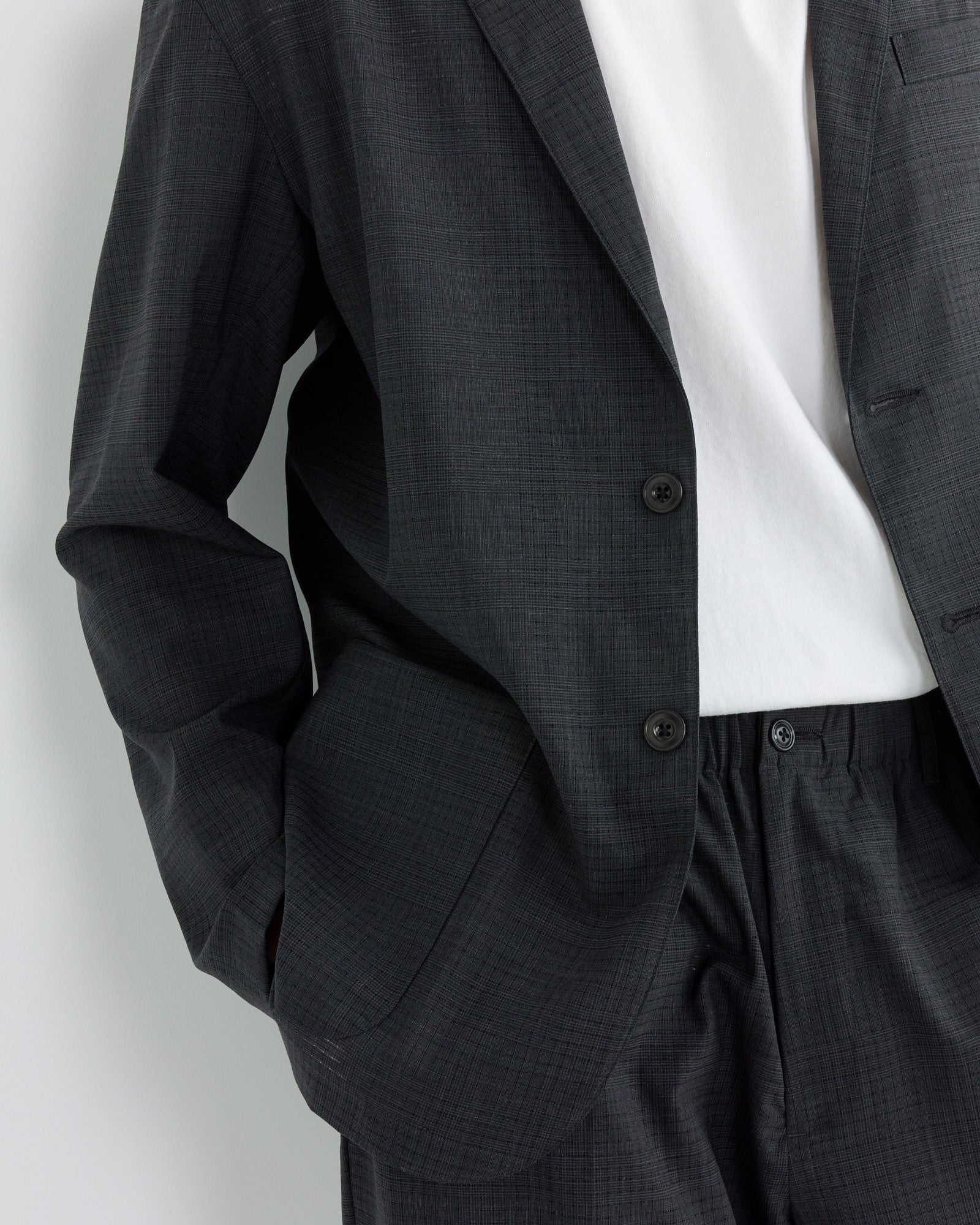 Blazer Air Mesh in Charcoal Plaid - Image 3