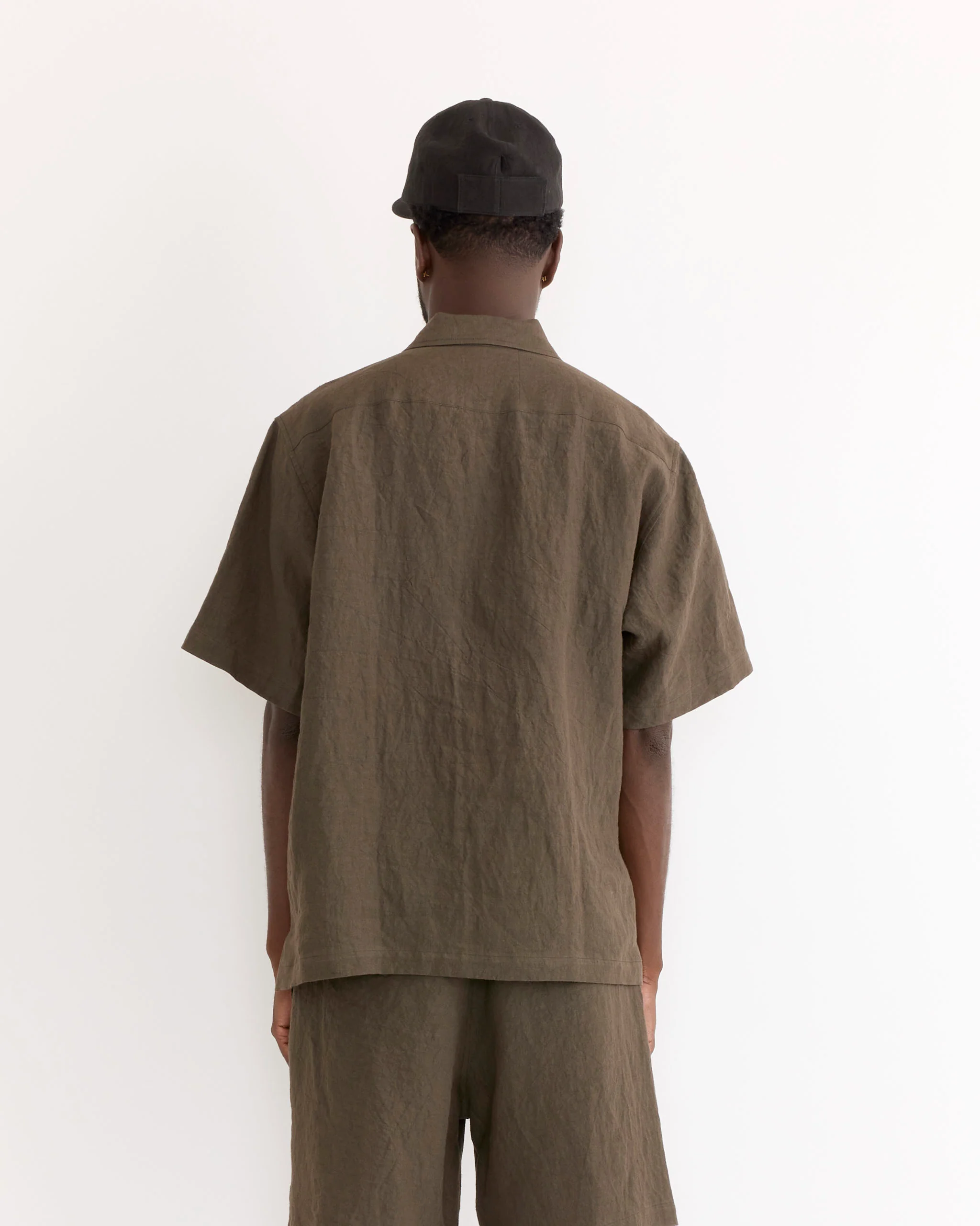 Cardiff Shirt in Sun Dried Linen Tobacco - Image 5