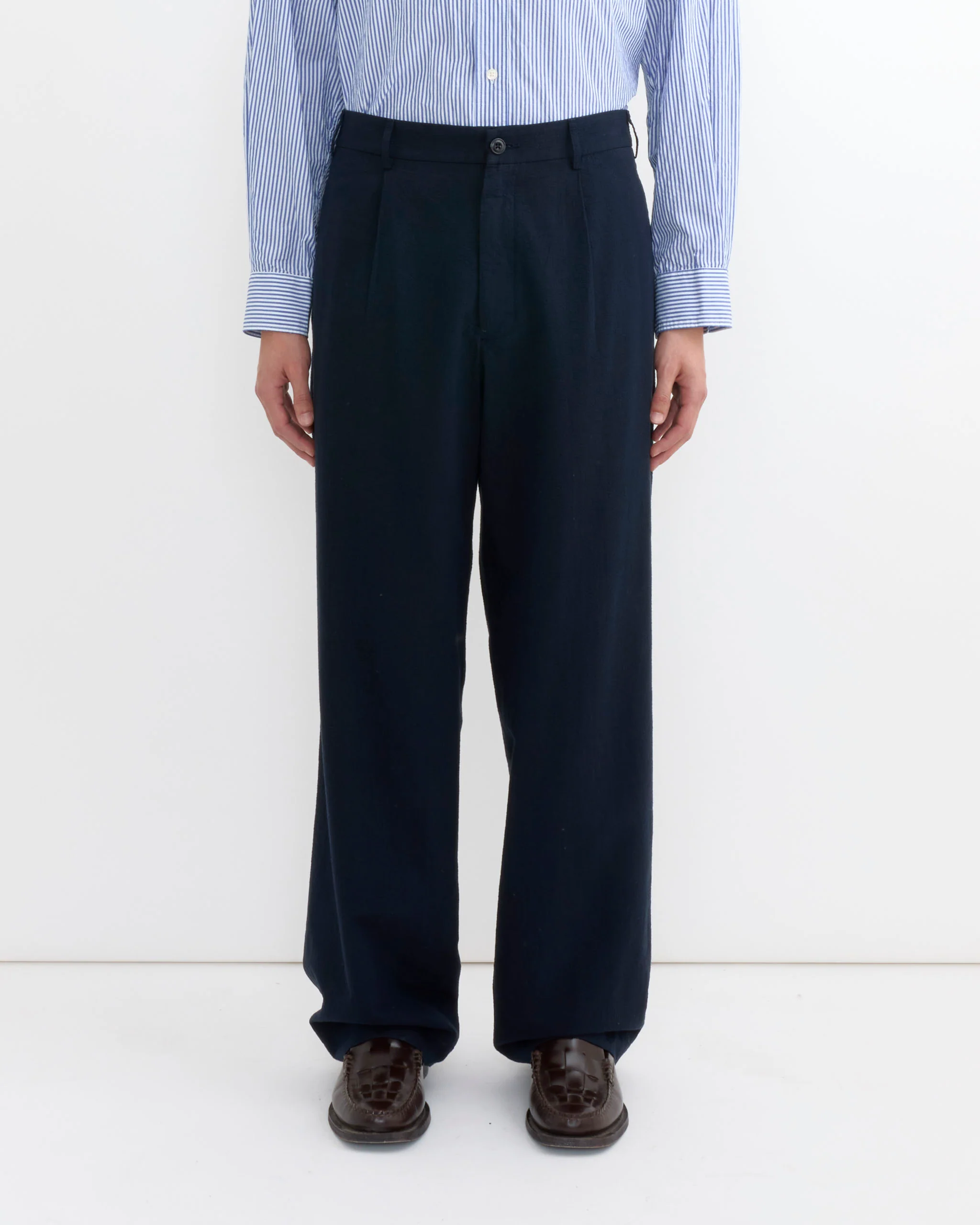 Lakeside Trouser in Japanese Seersucker Navy - Image 4