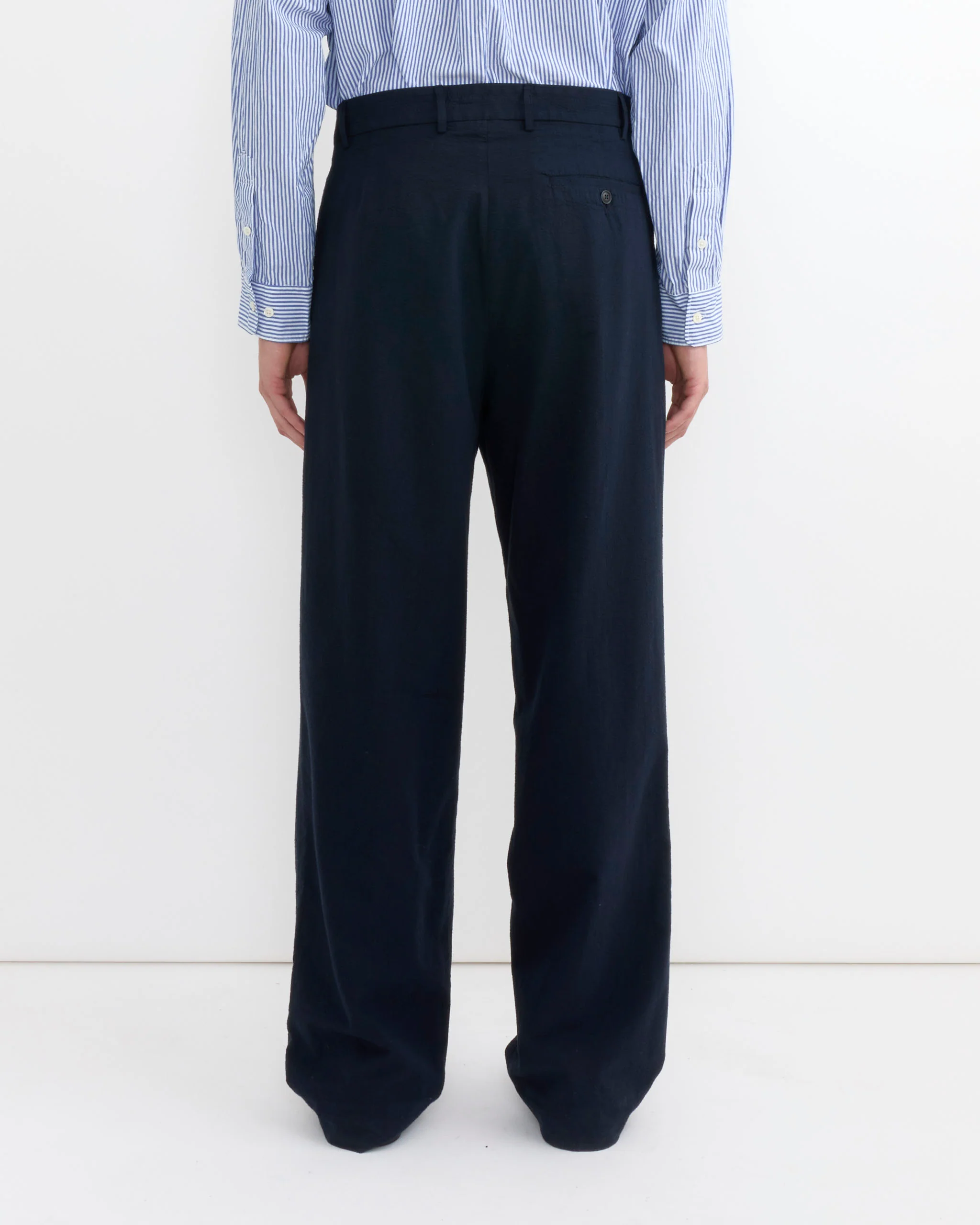 Lakeside Trouser in Japanese Seersucker Navy - Image 5