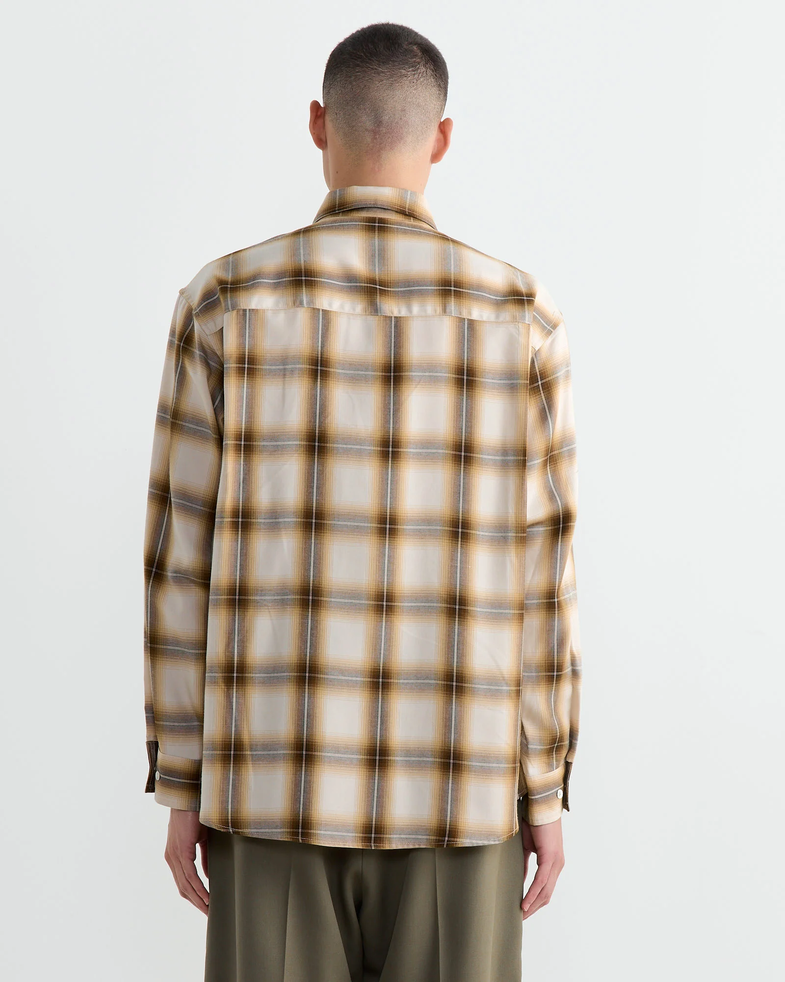 Routine Shirt in Tencel Ombre Plaid Beige - Image 5