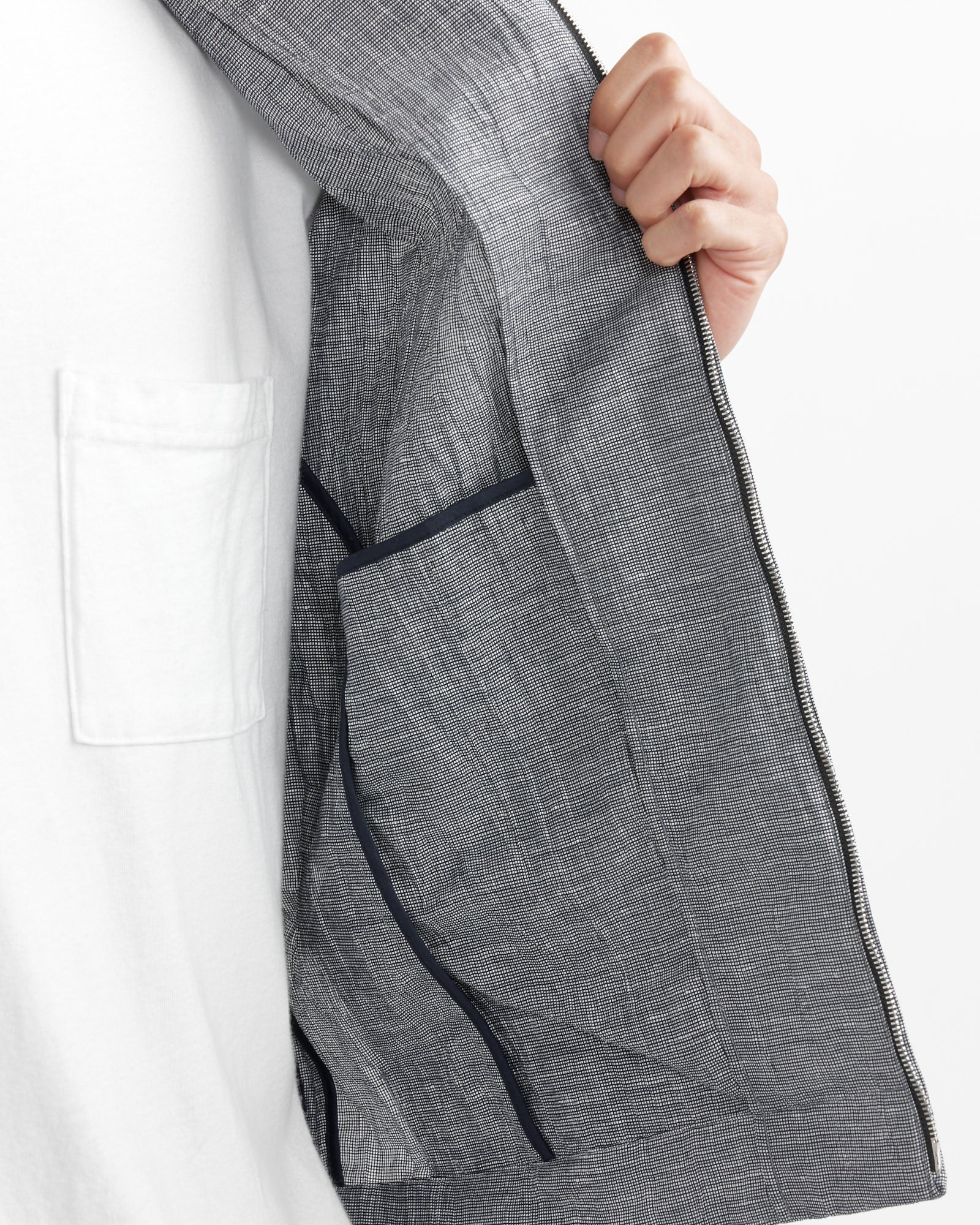 Zip Jacket Crinkle Check in Black/White - Image 5
