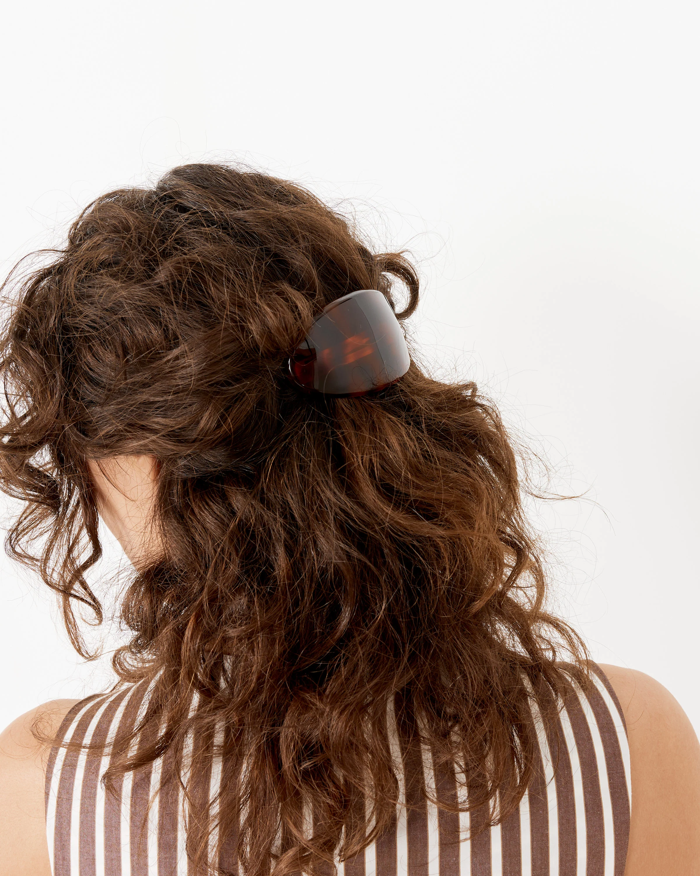 Coupole Clip in Tortoise - Image 2