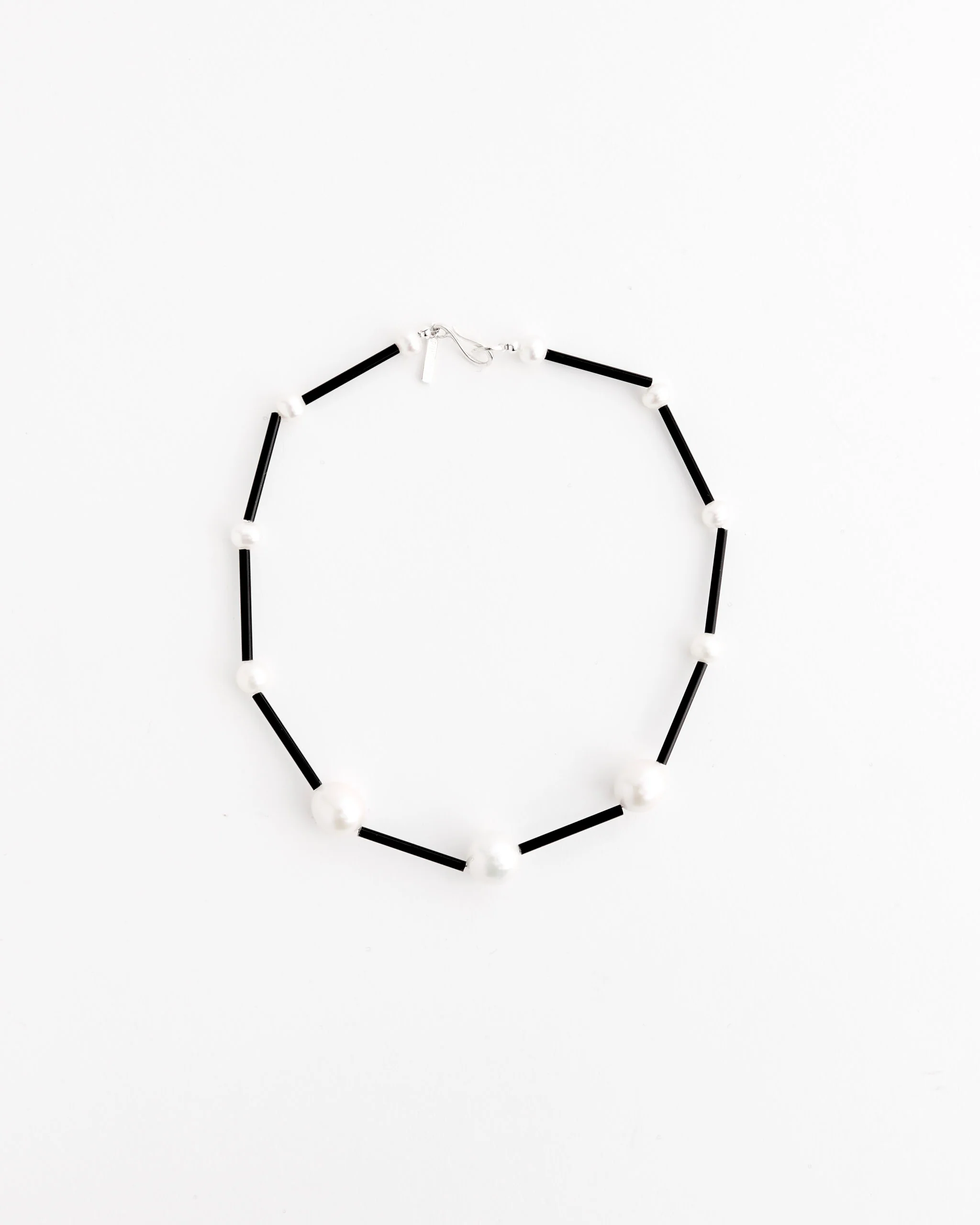 Osiris White Pearl Necklace
