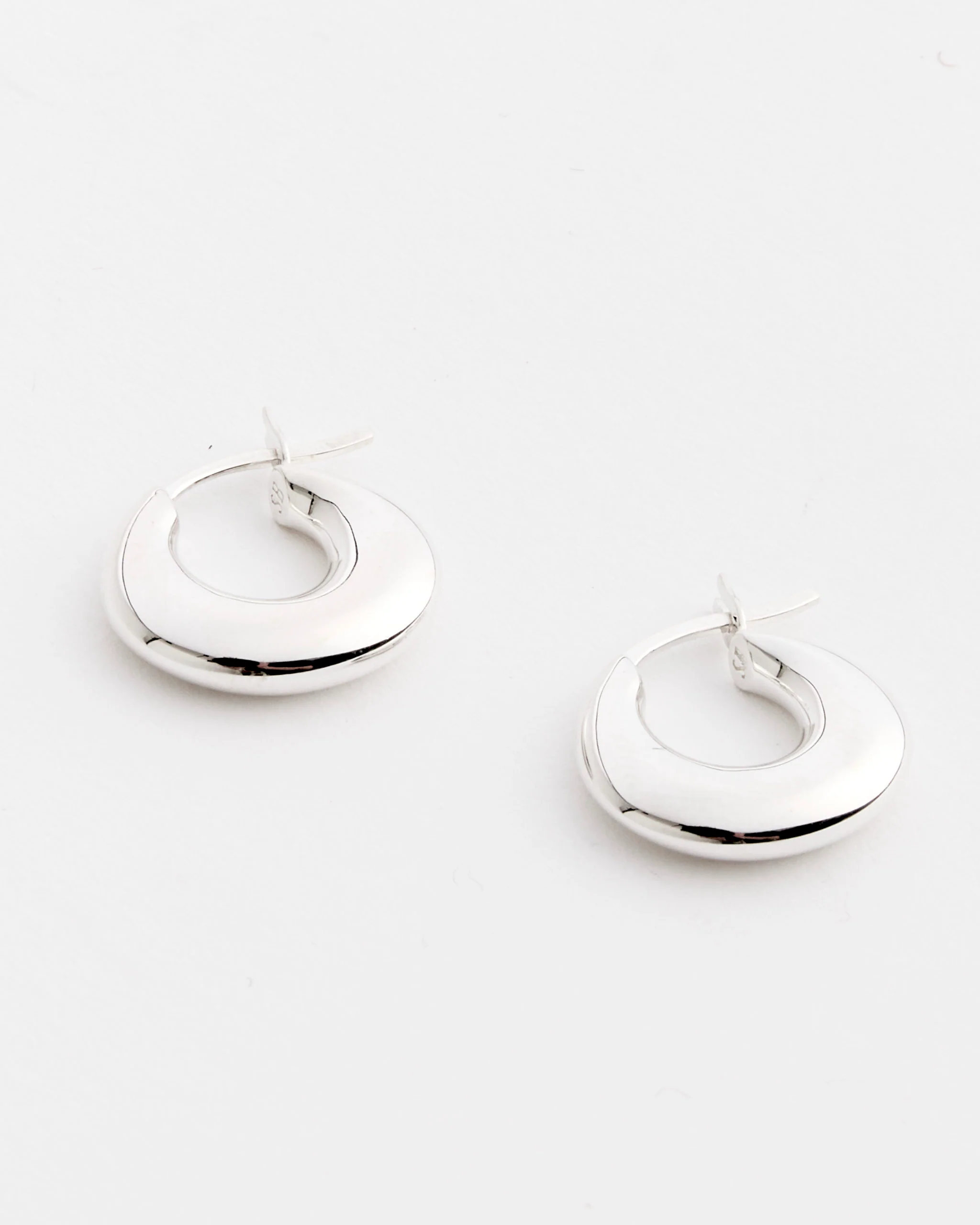 Pețite Discus Hoops in Sterling Silver - Image 2