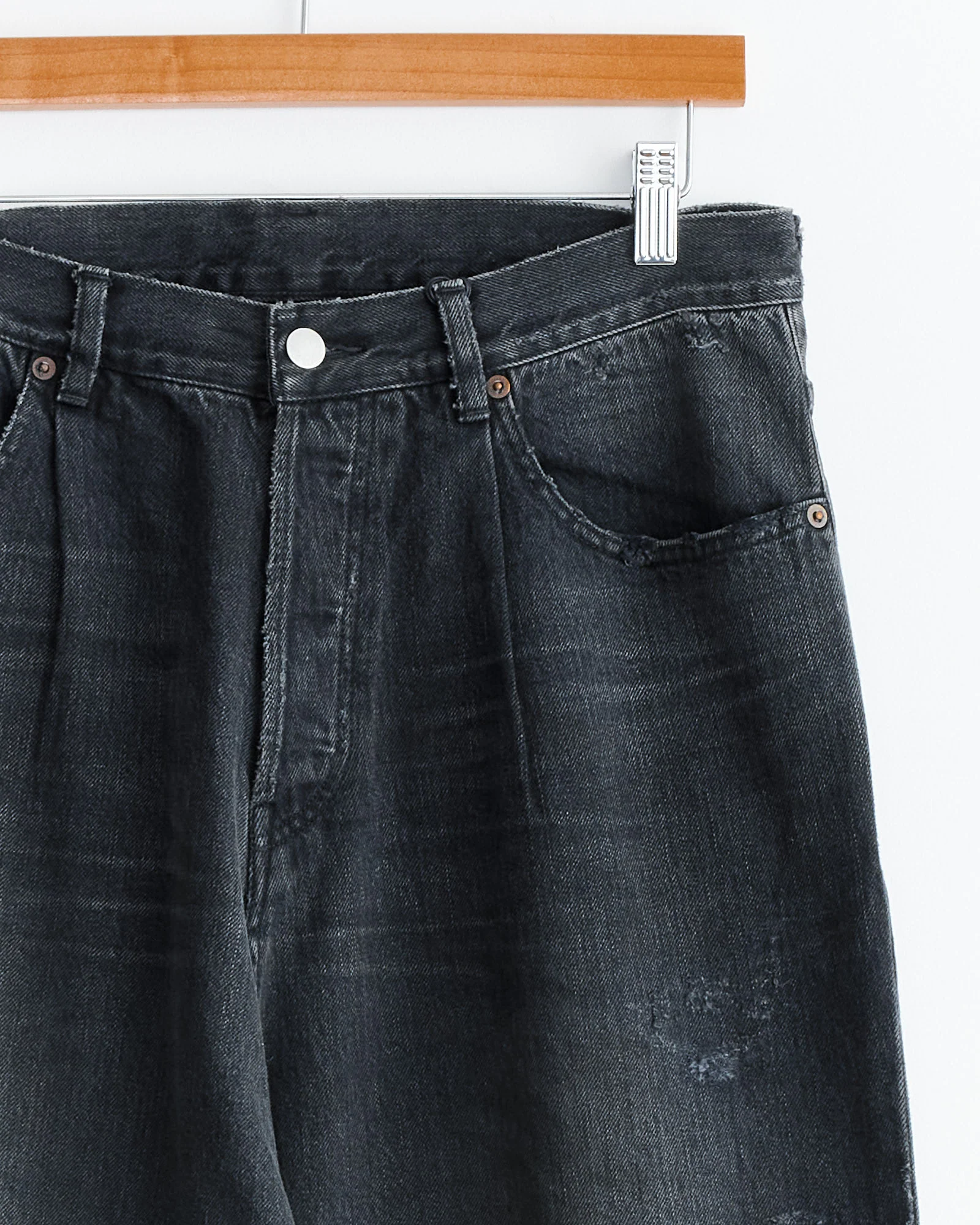 Pant in Black - Image 2