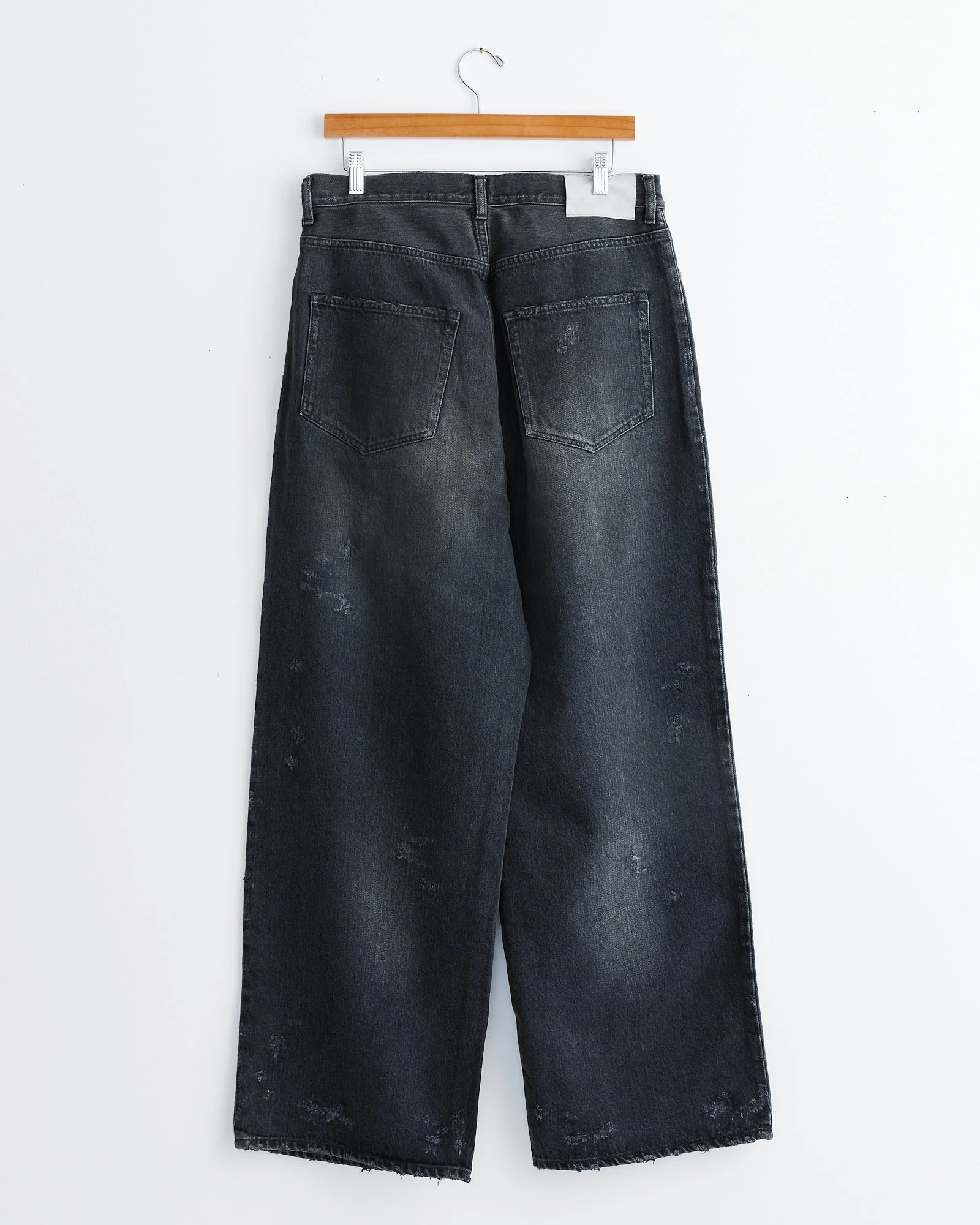 Pant in Black - Image 3