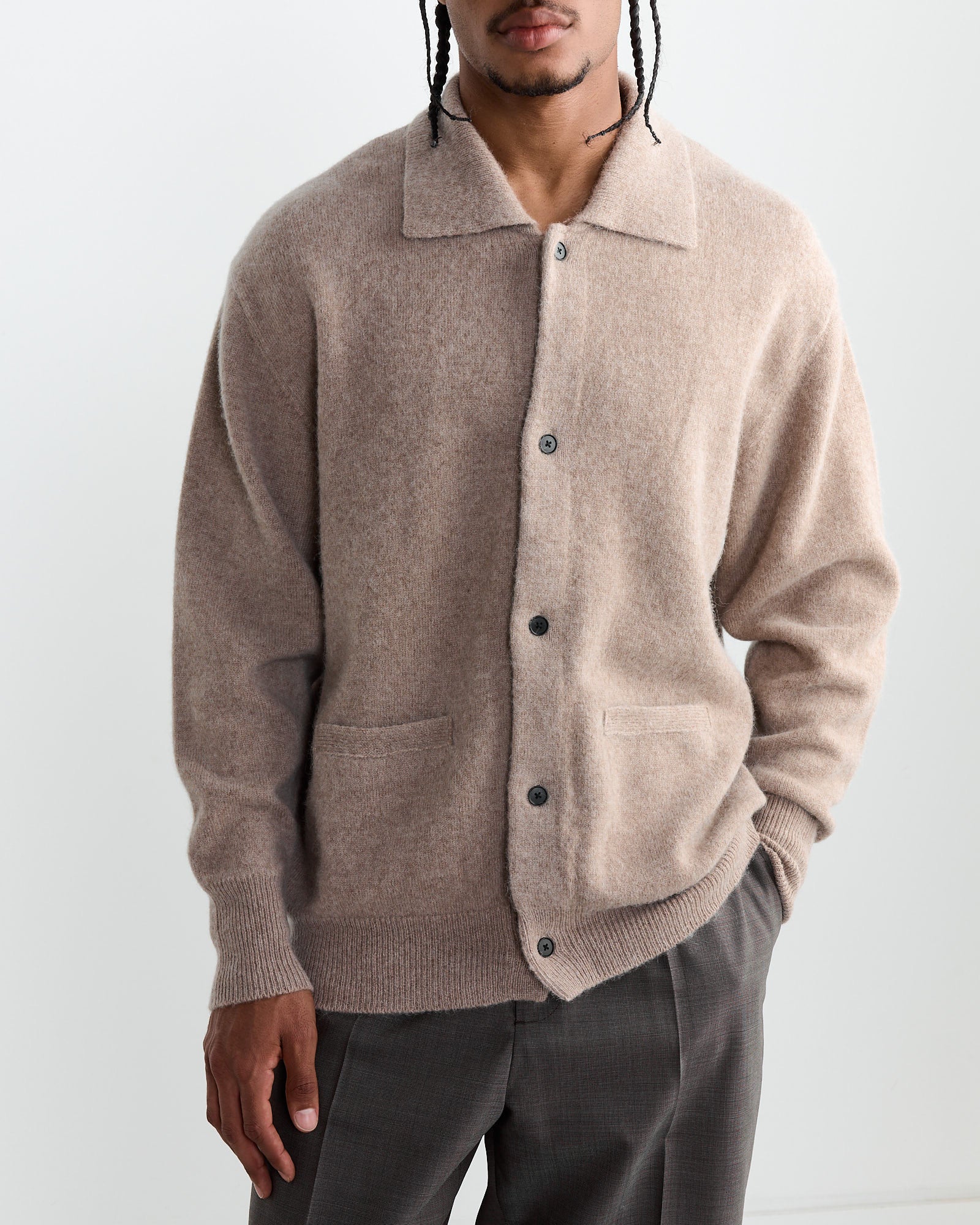 St. 994 Cardigan in Beige - Image 3