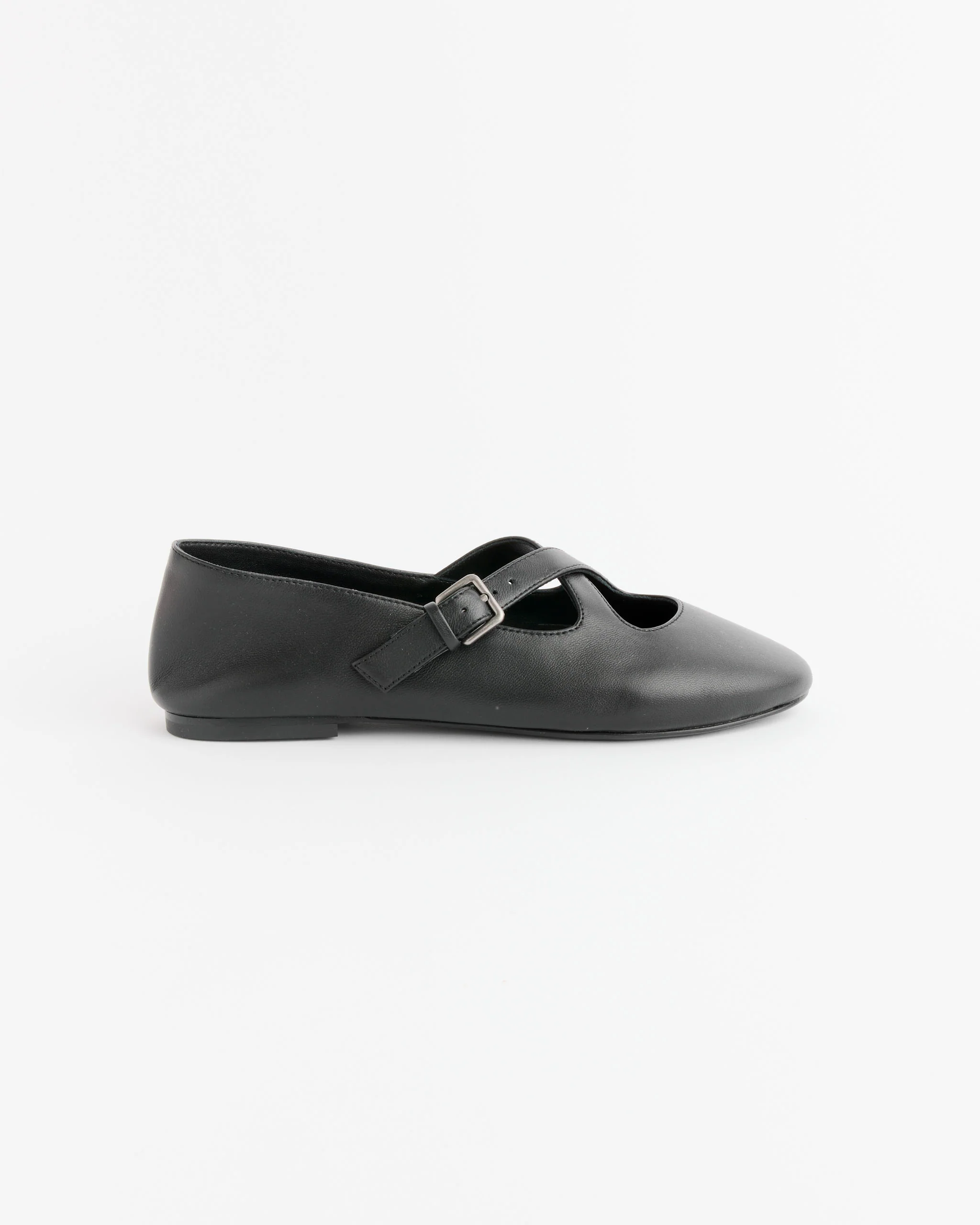 Ballerina Flat in Black