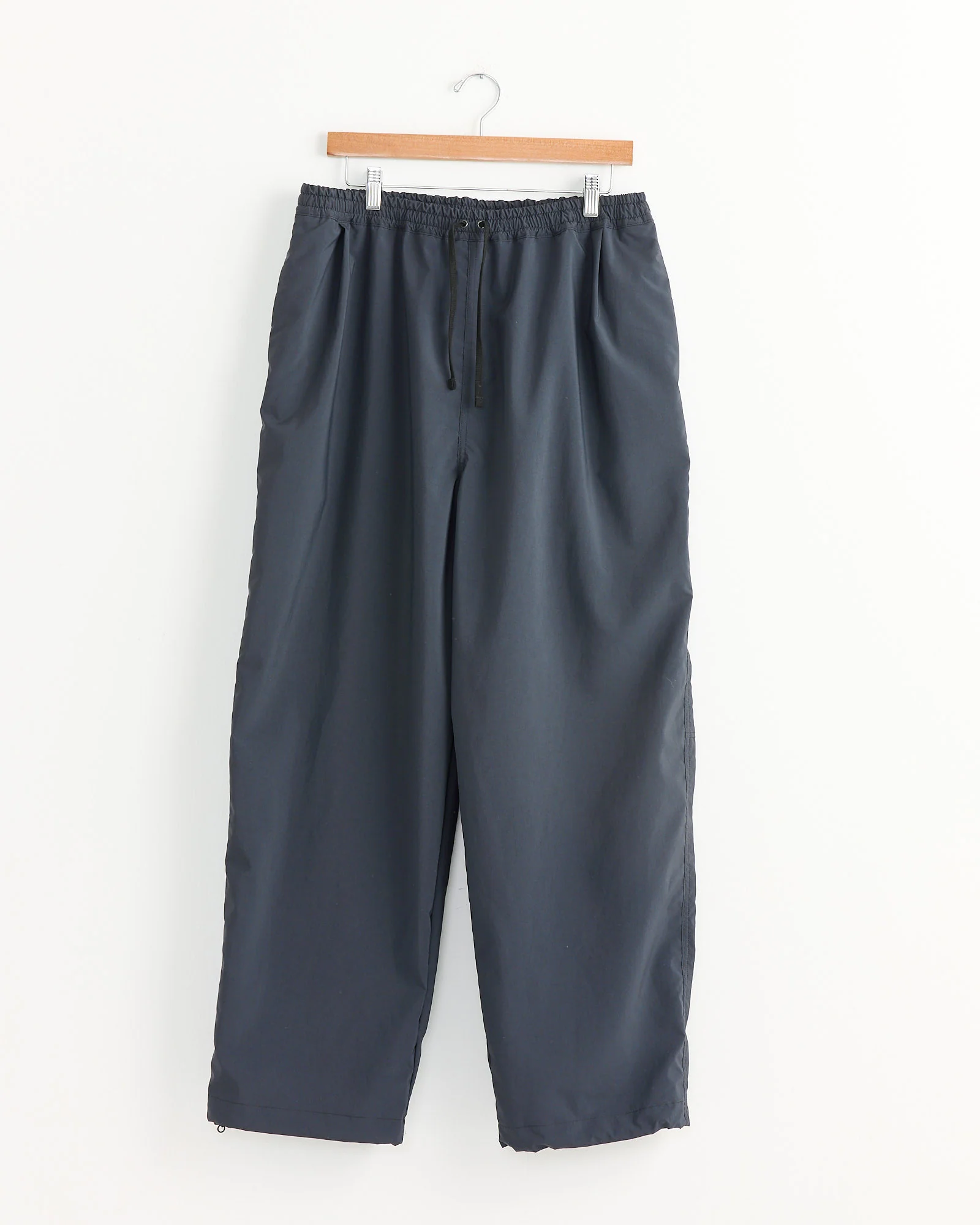 Airy Wide Pant in Ink Black