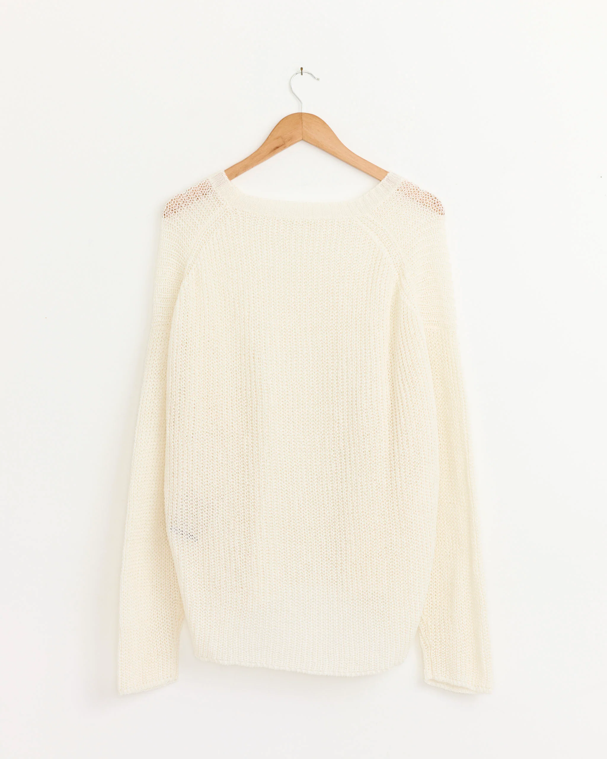 U Neck Tee in Undyed Ivory - Image 3