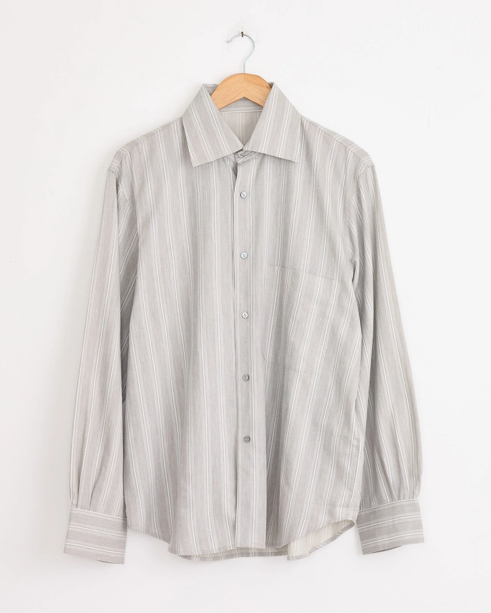 Spread Collar Shirt in Steel Grey/Pearl Stripe