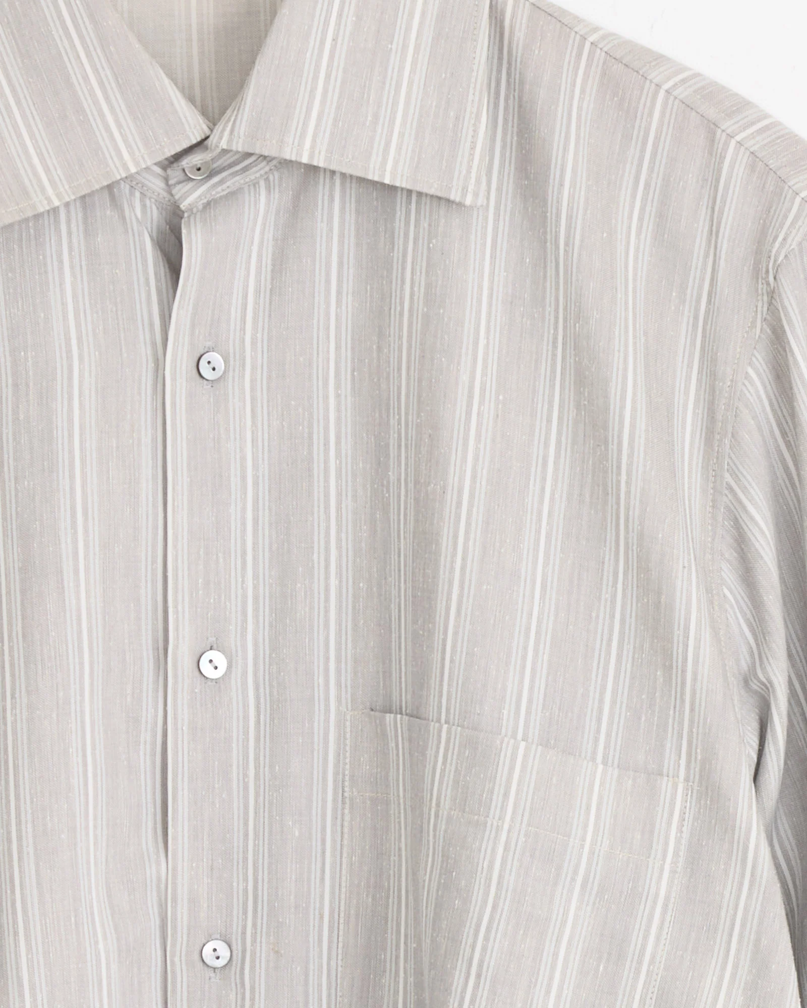 Spread Collar Shirt in Steel Grey/Pearl Stripe - Image 2