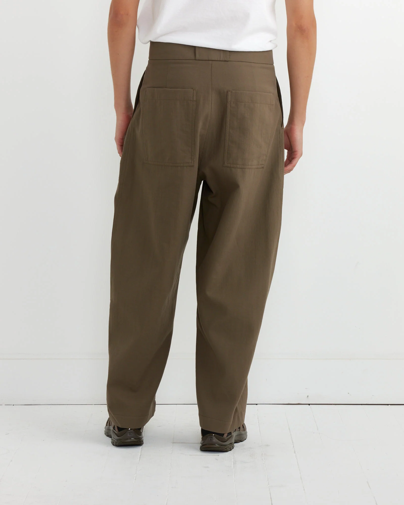Torre Pant in Fossil - Image 4
