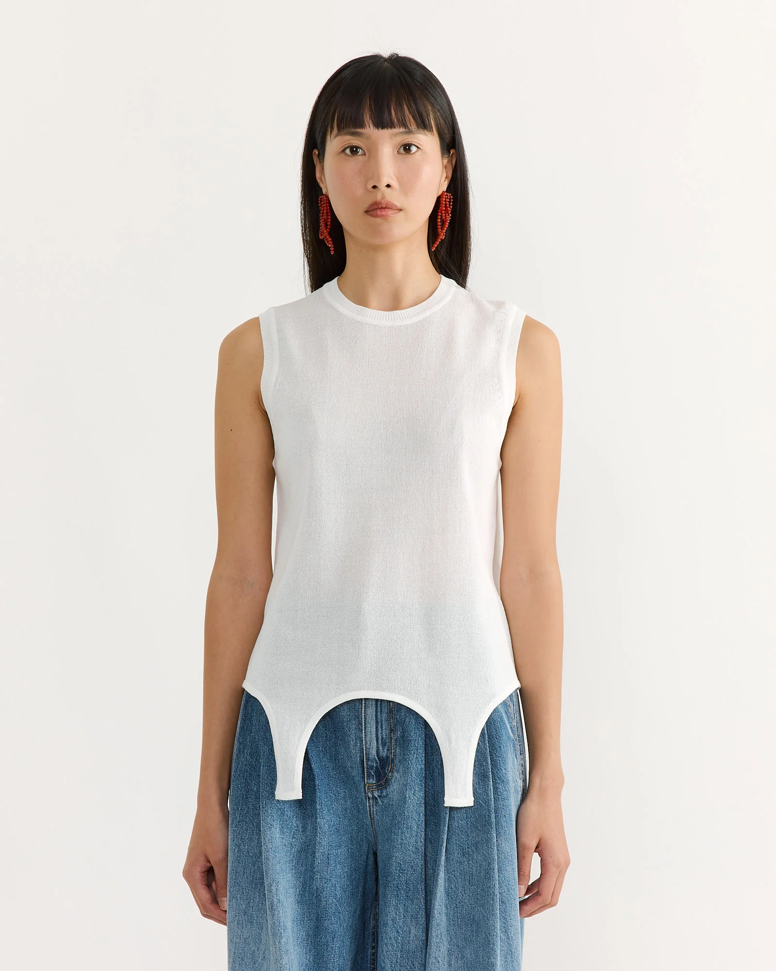 Crispy Sleeveless Sweater in Optic White