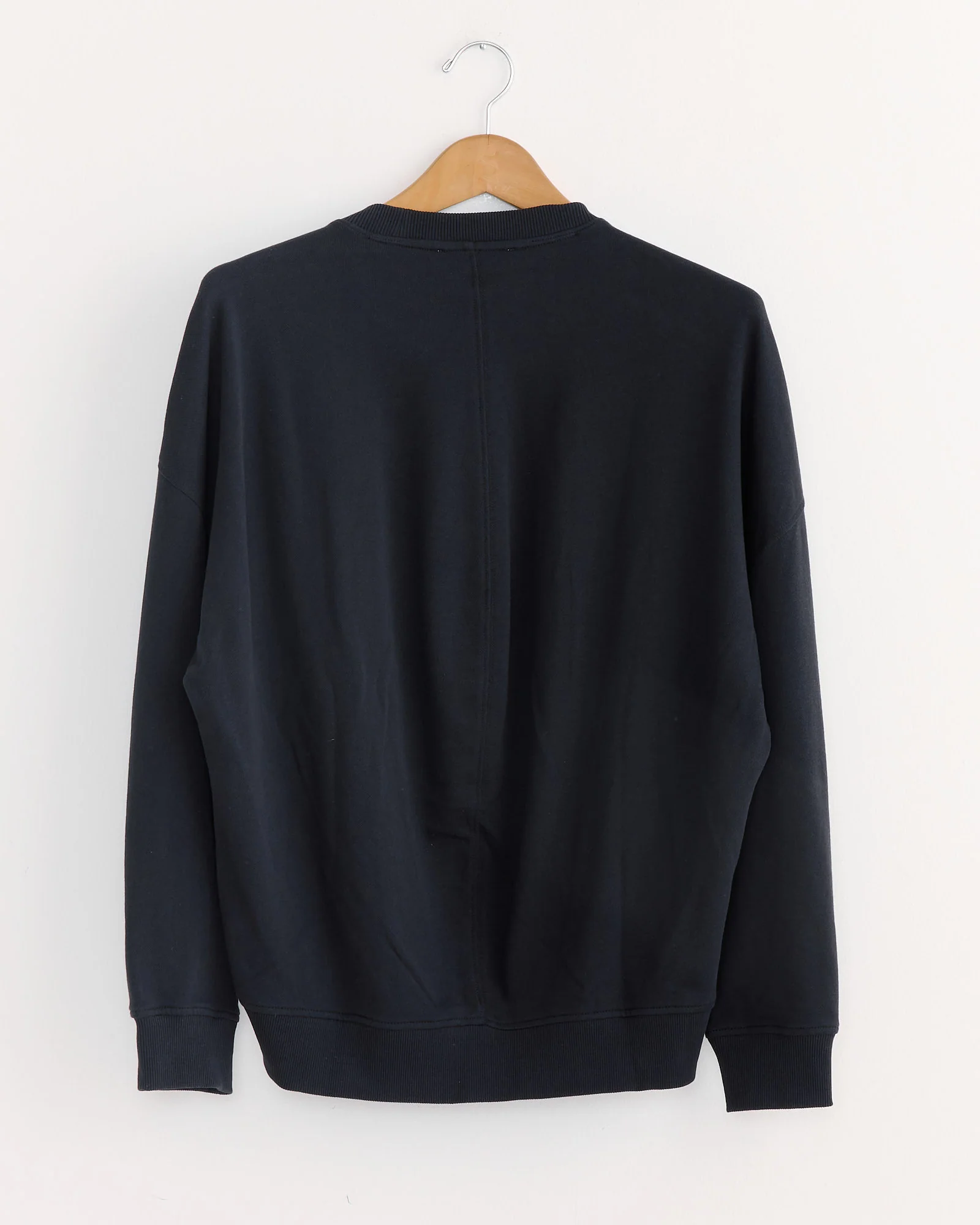 Sweatshirting Crewneck in Black - Image 3