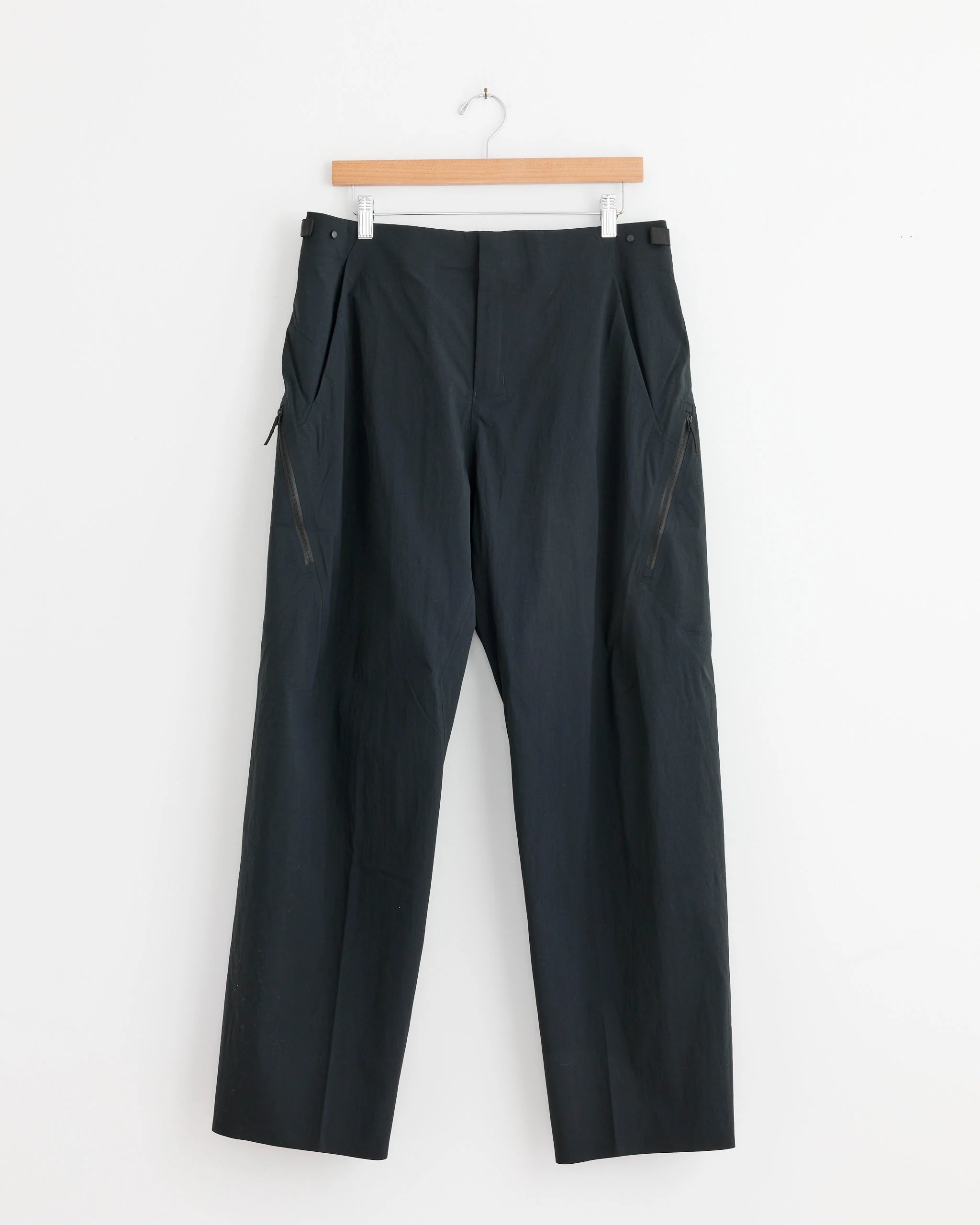 Spere Cargo Pant in Black