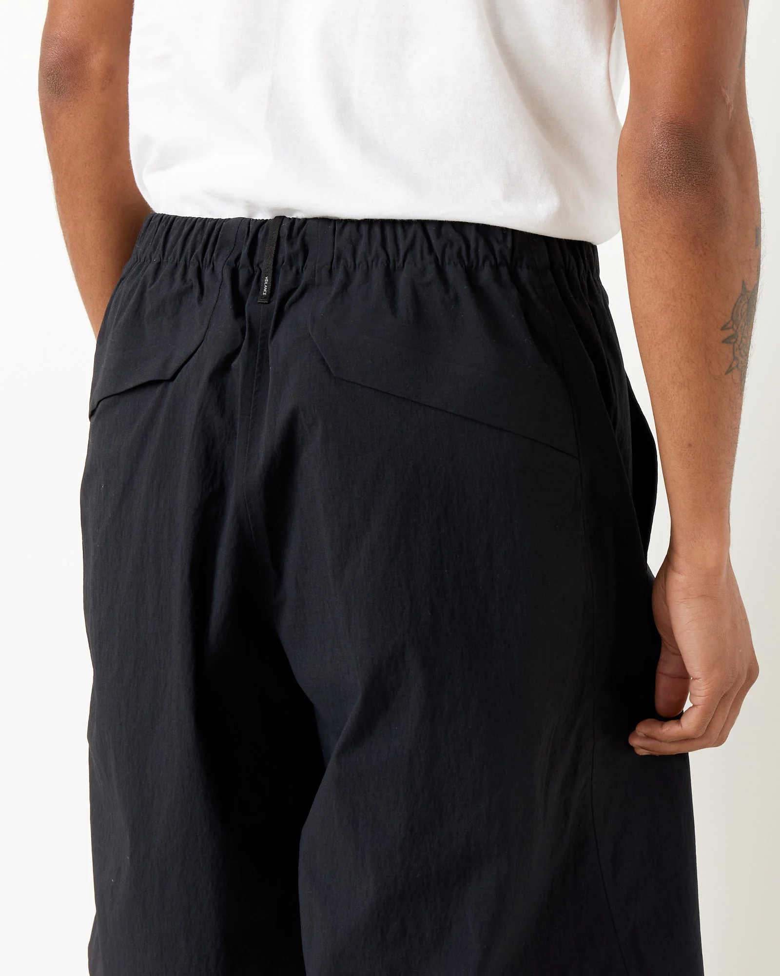 Spere LT Shorts in Black - Image 4